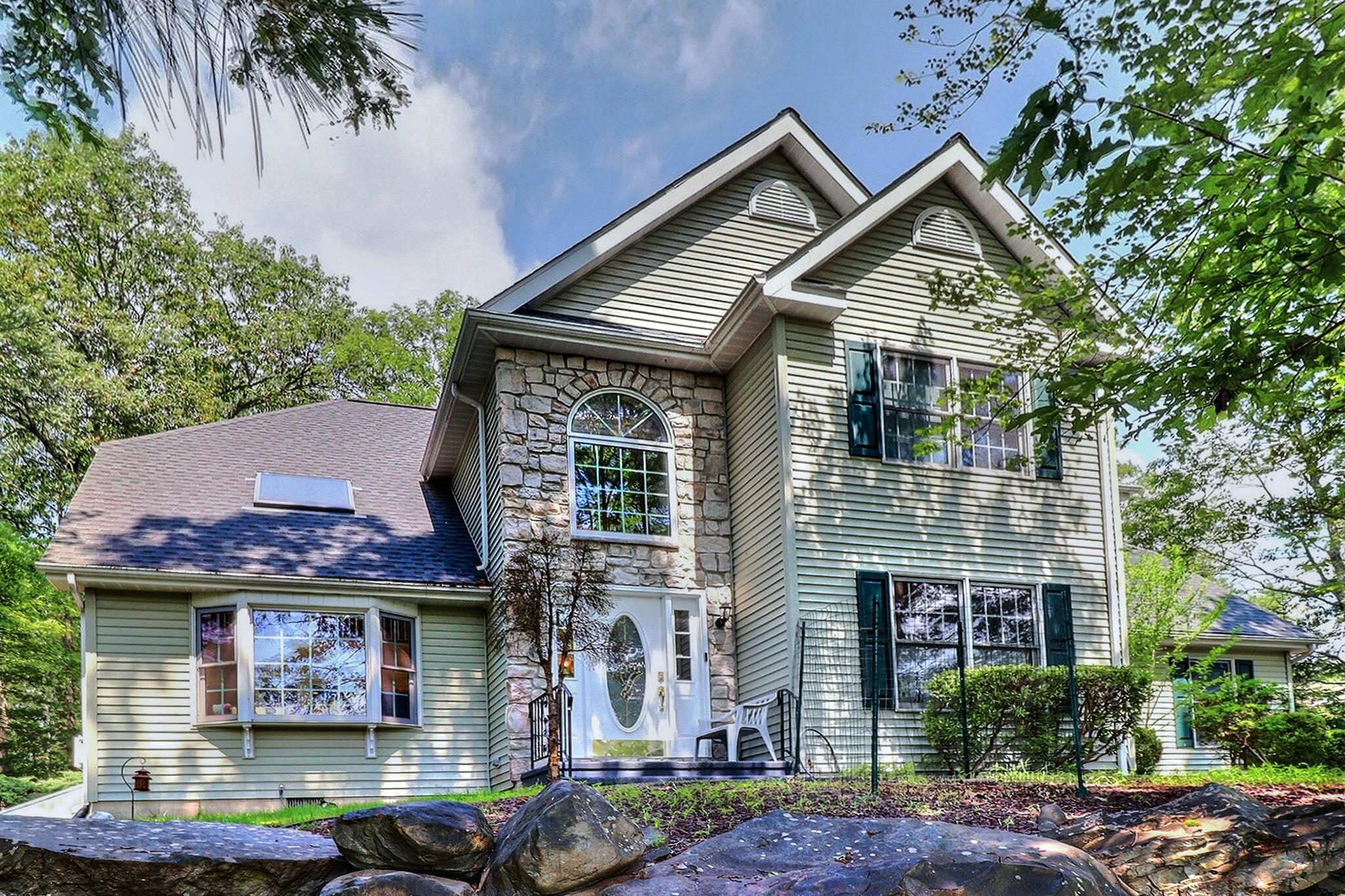 5181 Hilltop Circle