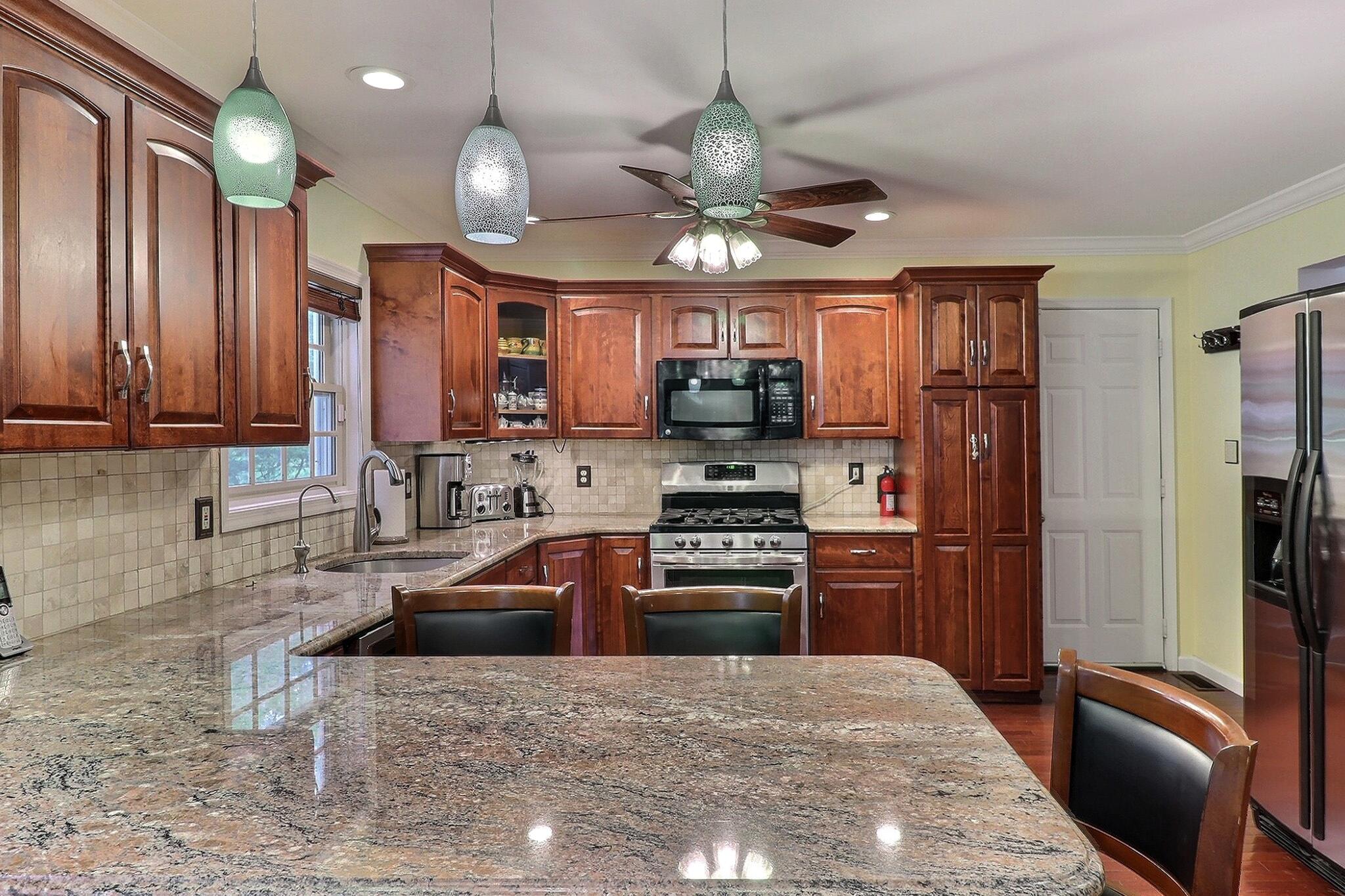 5181 Hilltop Circle