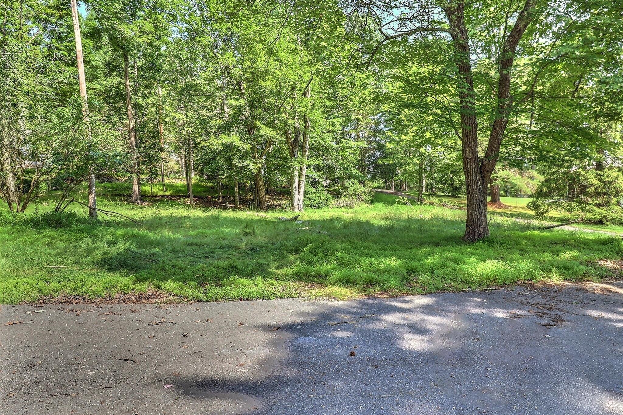 307 Foxglove Road