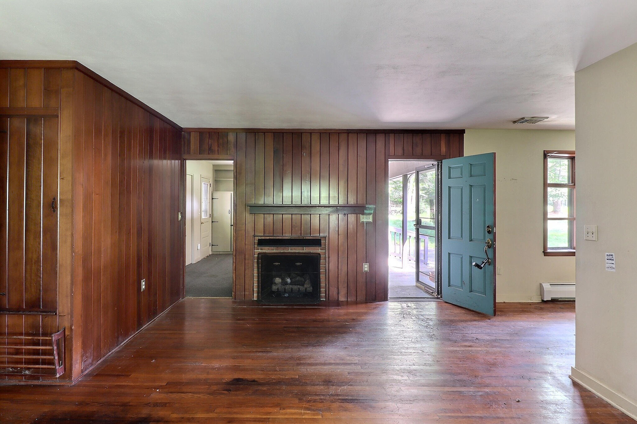 307 Foxglove Road