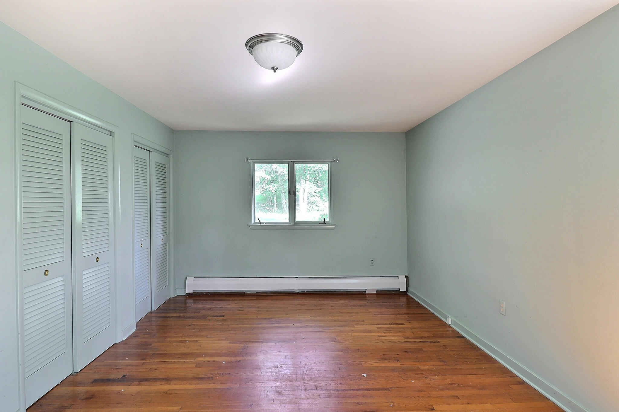 307 Foxglove Road