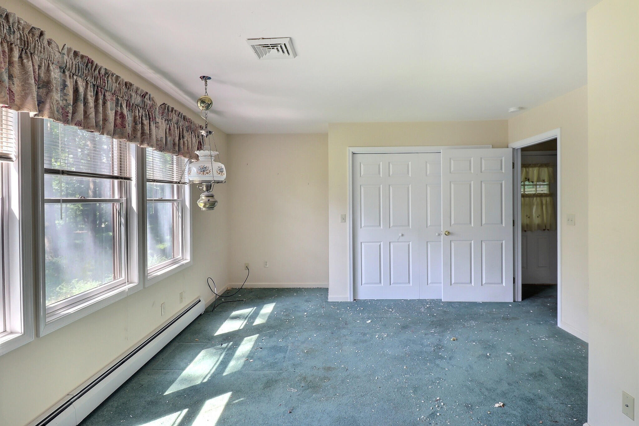 307 Foxglove Road