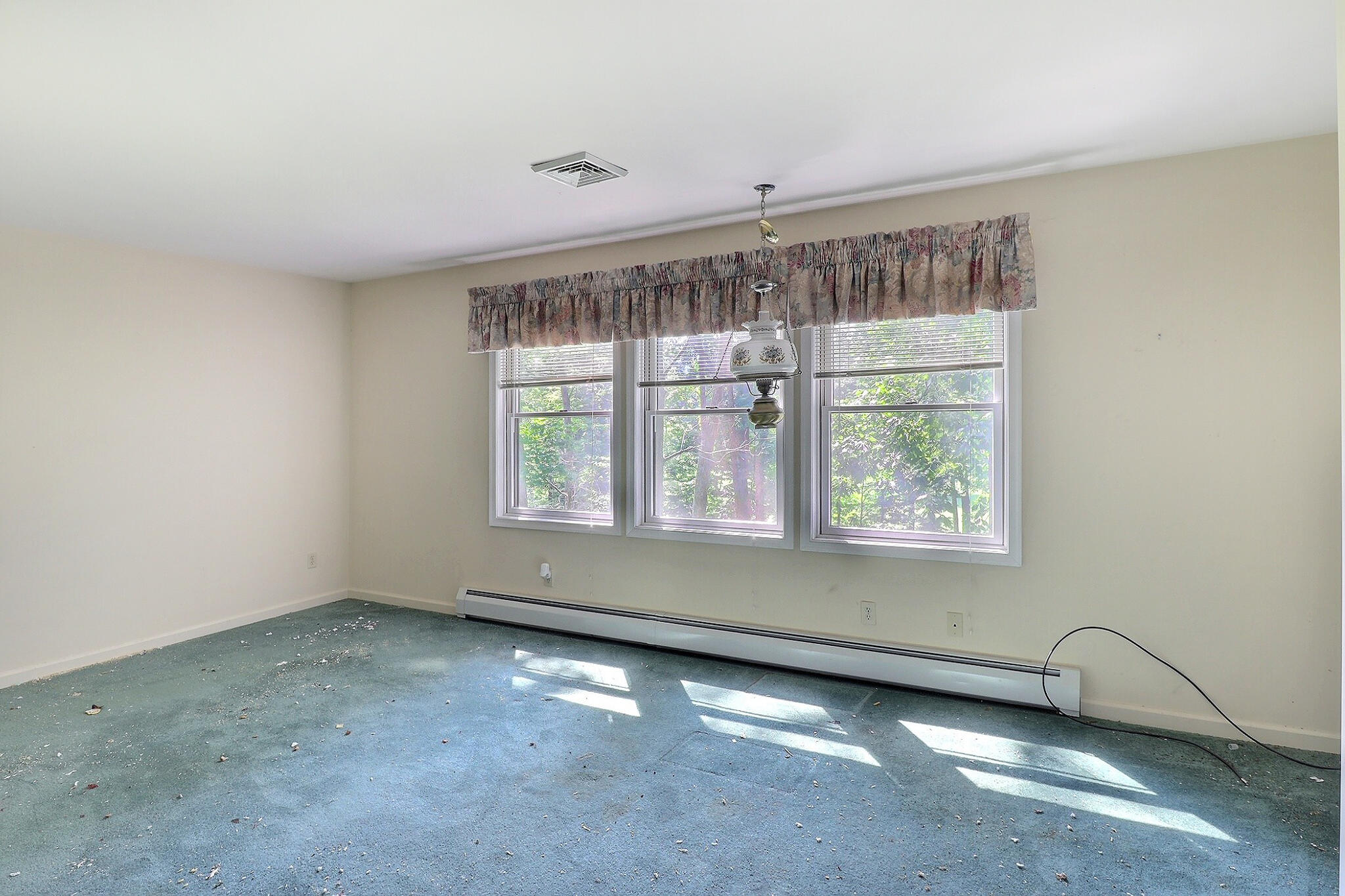 307 Foxglove Road