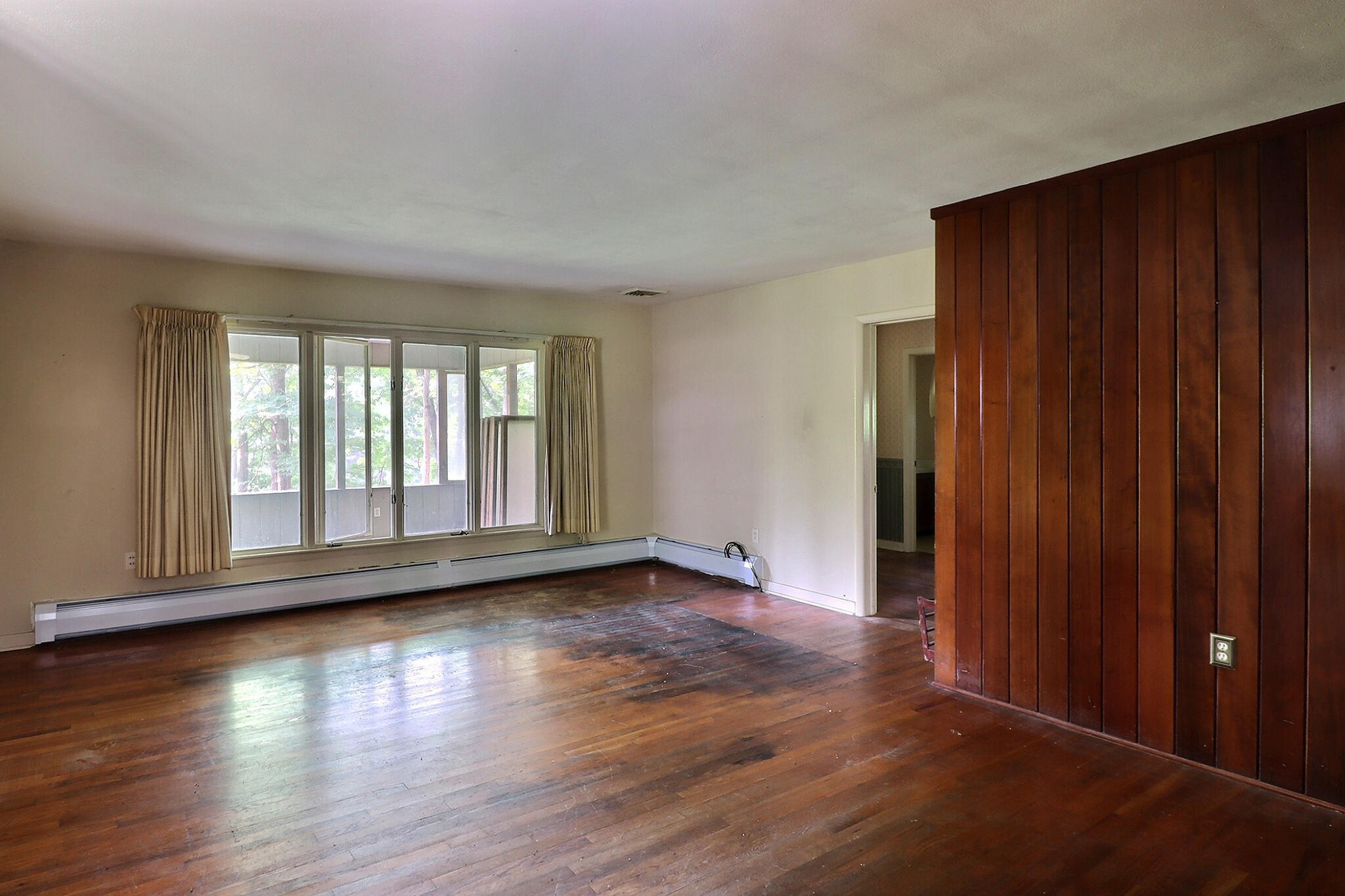 307 Foxglove Road