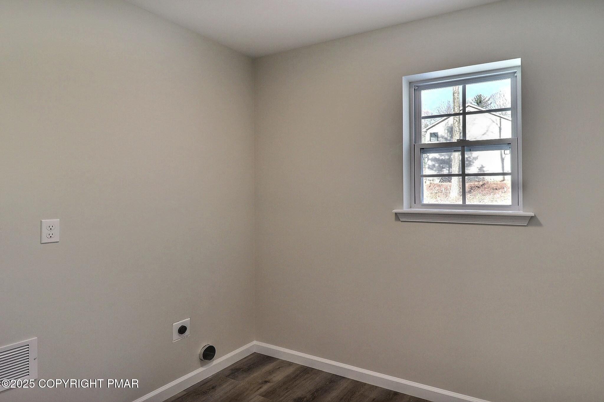 505 Mountain Woods Rd Road