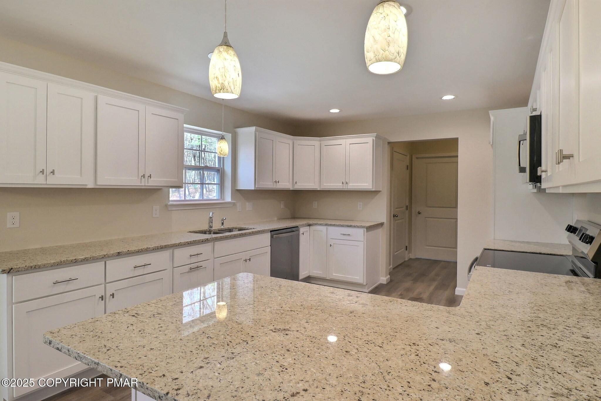 505 Mountain Woods Rd Road