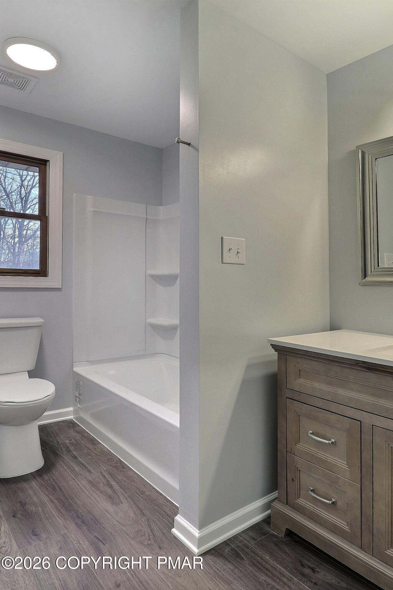 237 Shady Oaks Drive E