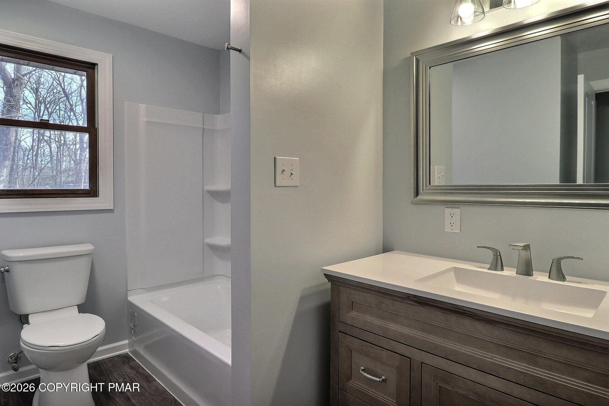 237 Shady Oaks Drive E