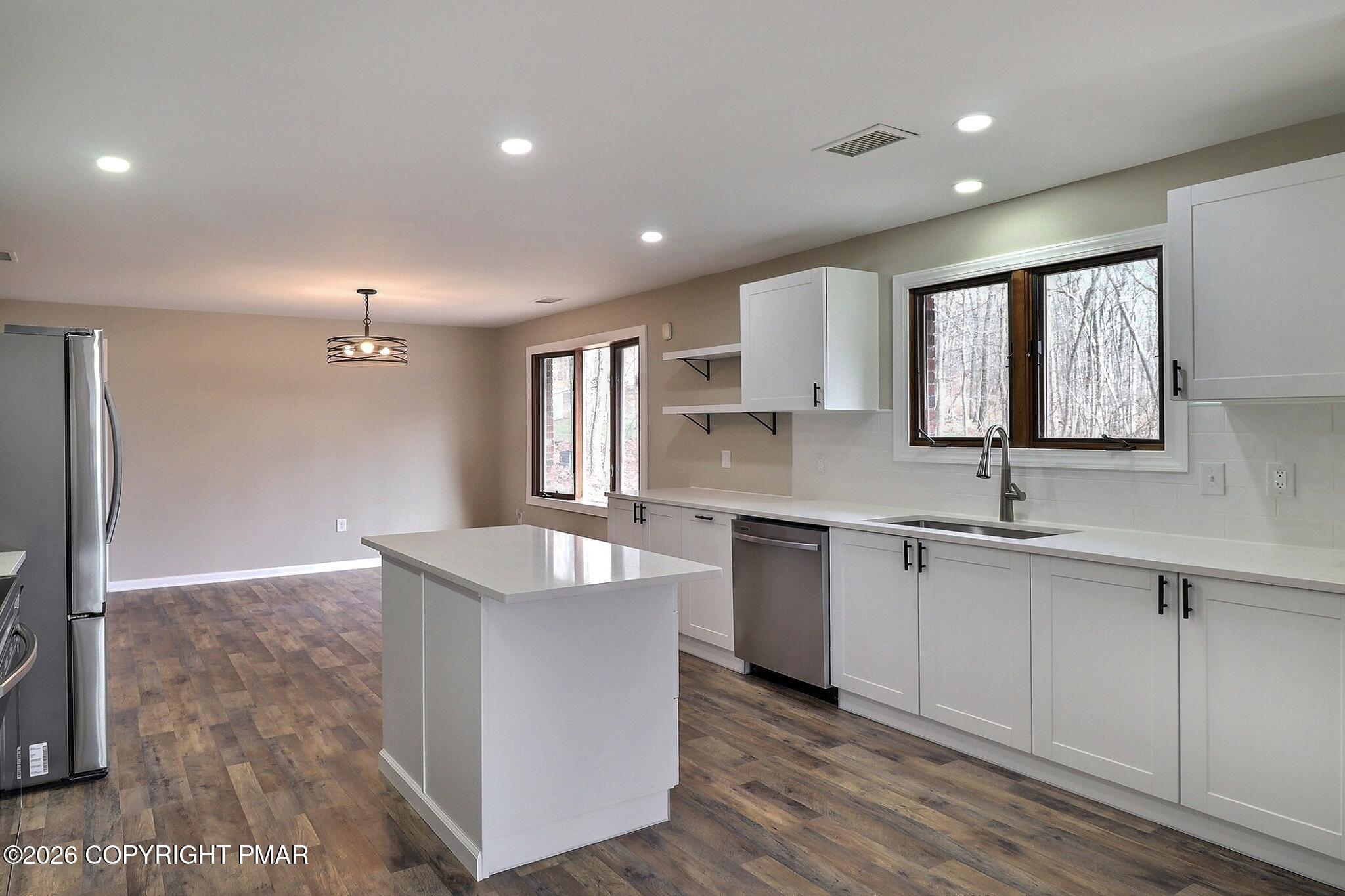 237 Shady Oaks Drive E