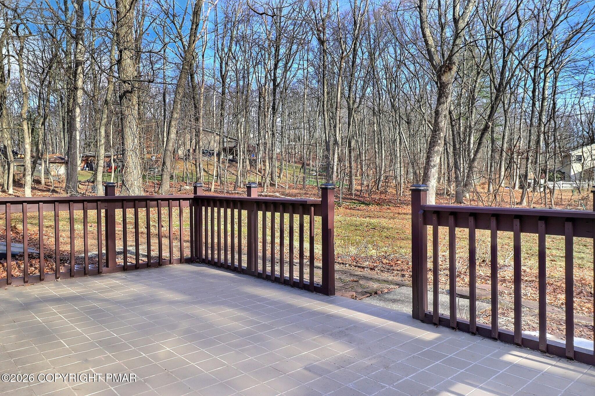 237 Shady Oaks Drive E