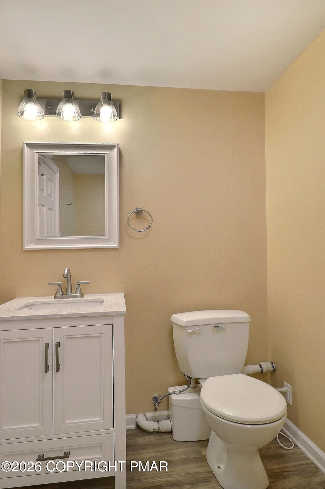 237 Shady Oaks Drive E