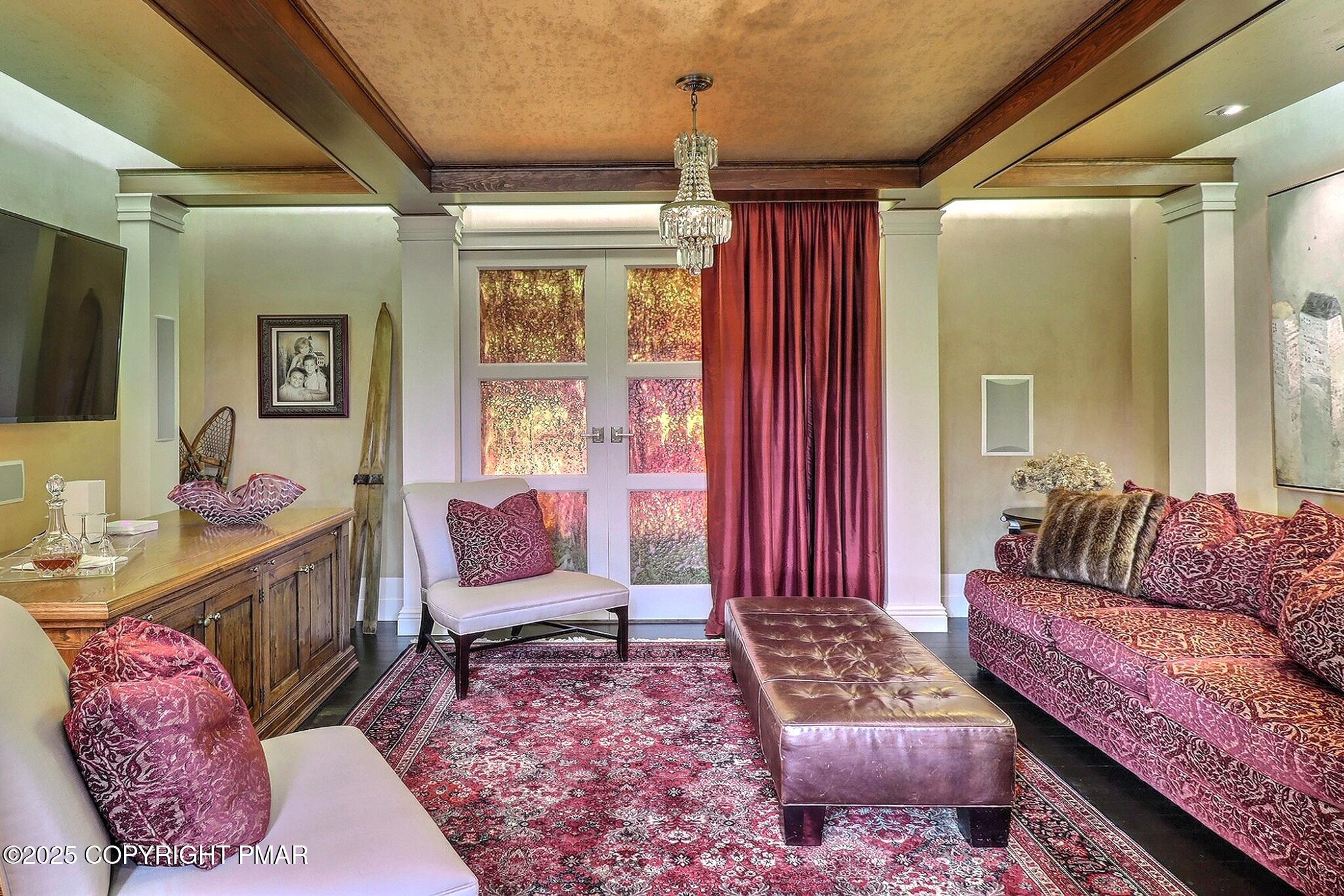 1212 Burger Hollow Road