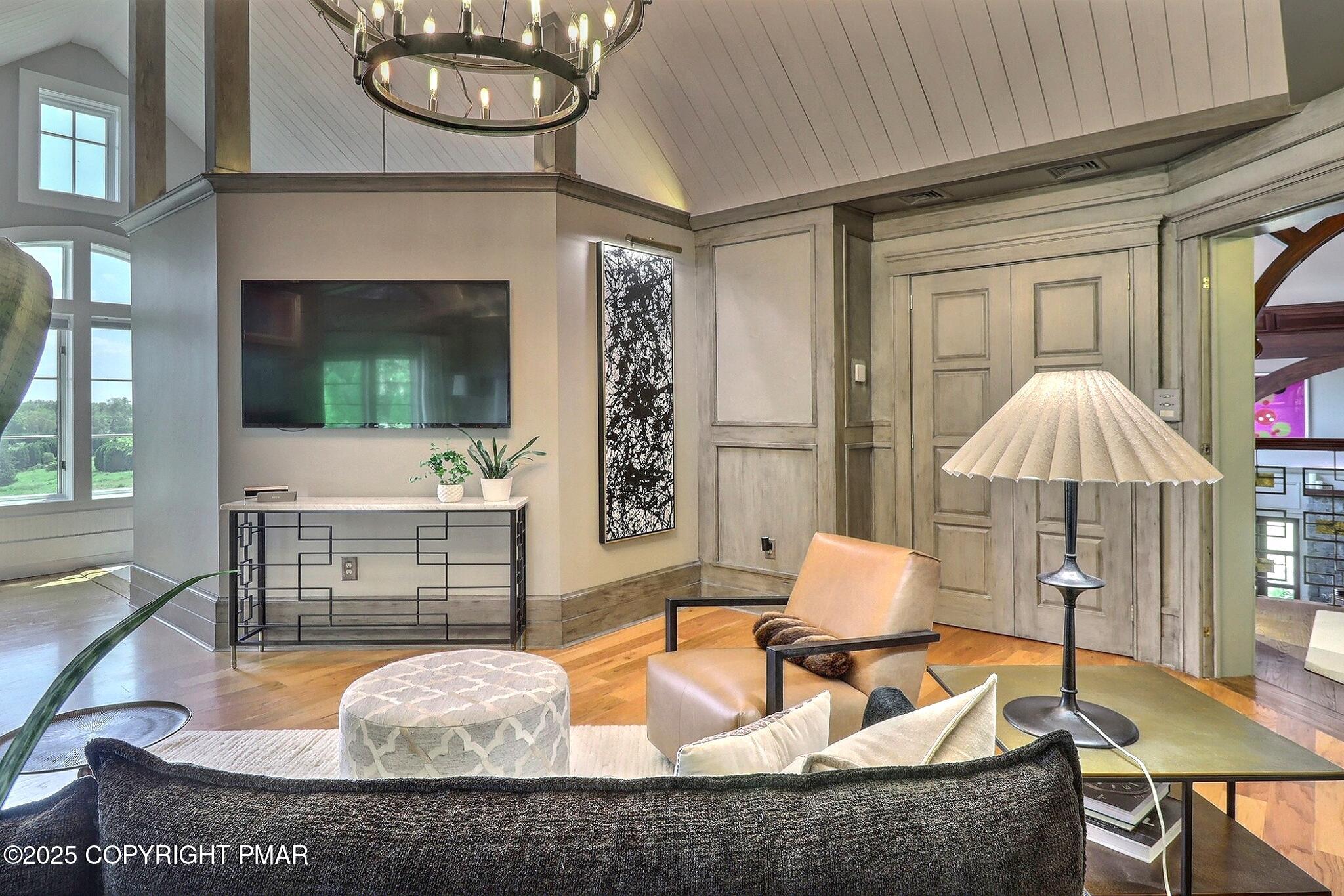 1212 Burger Hollow Road