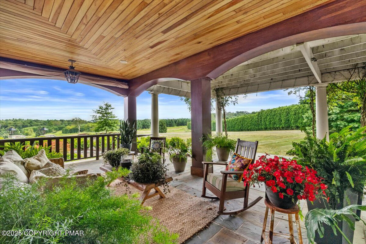 1212 Burger Hollow Road