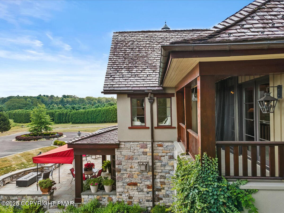 1212 Burger Hollow Road