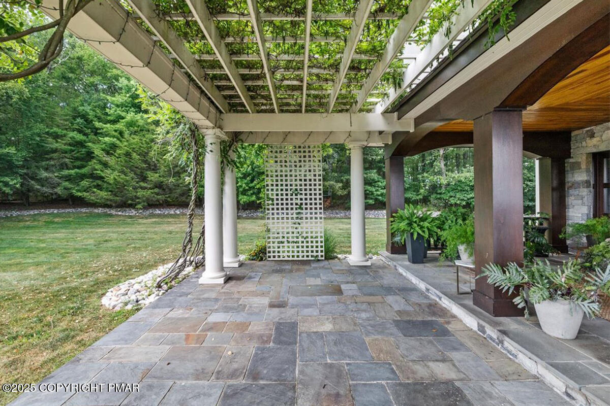 1212 Burger Hollow Road