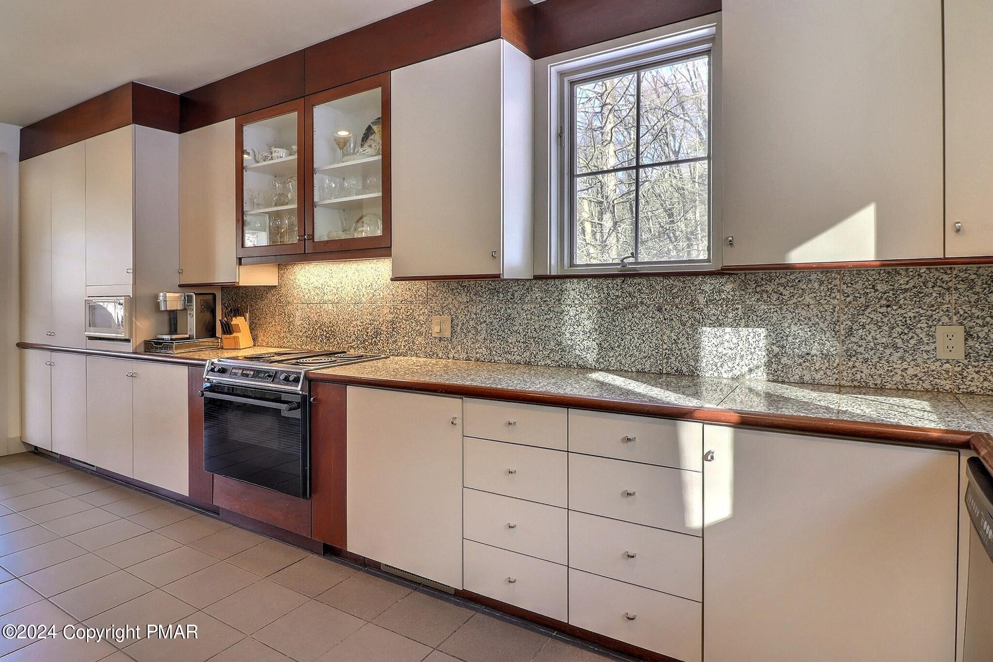 888 Mosiers Knob Road