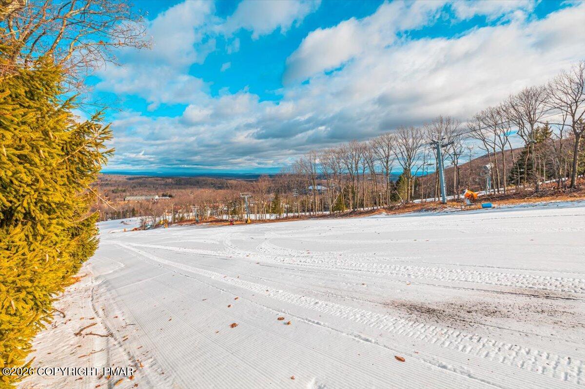 66 Cross Country Lane