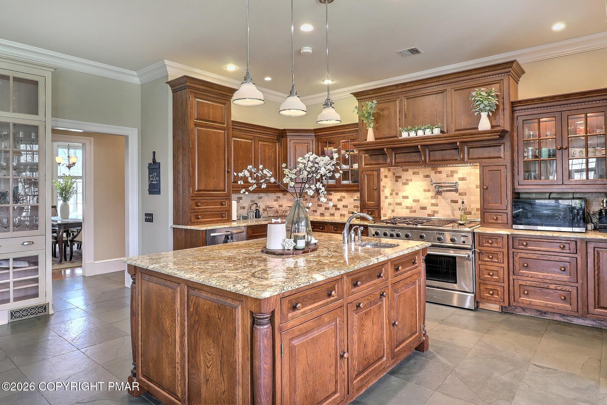 110 Mountain View Place