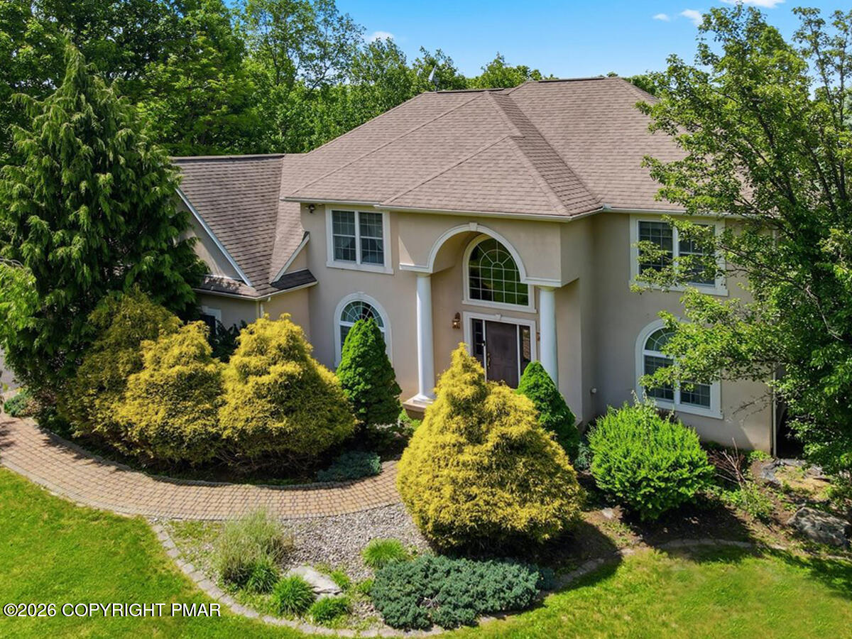 110 Mackenzie Lane