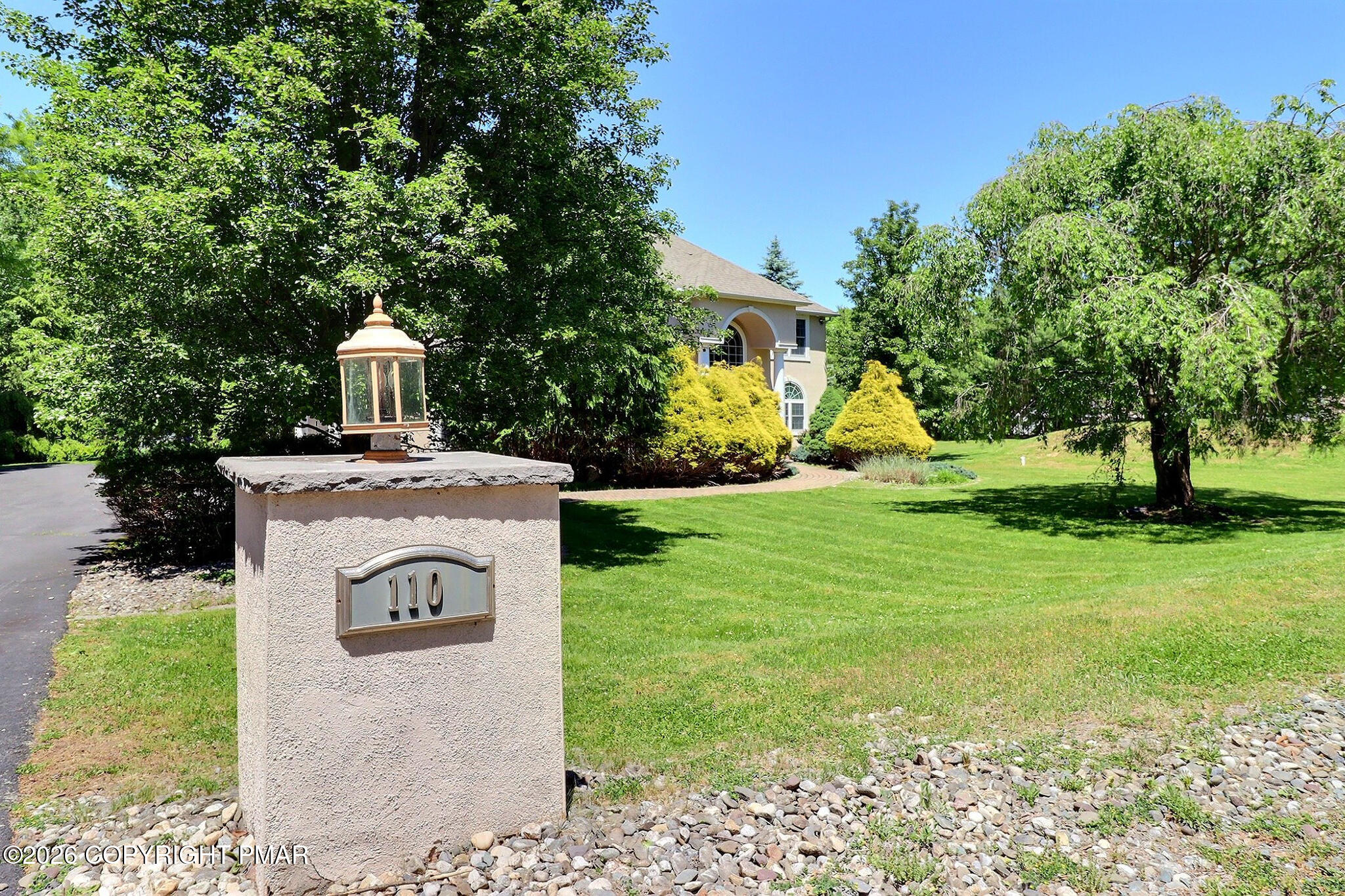 110 Mackenzie Lane