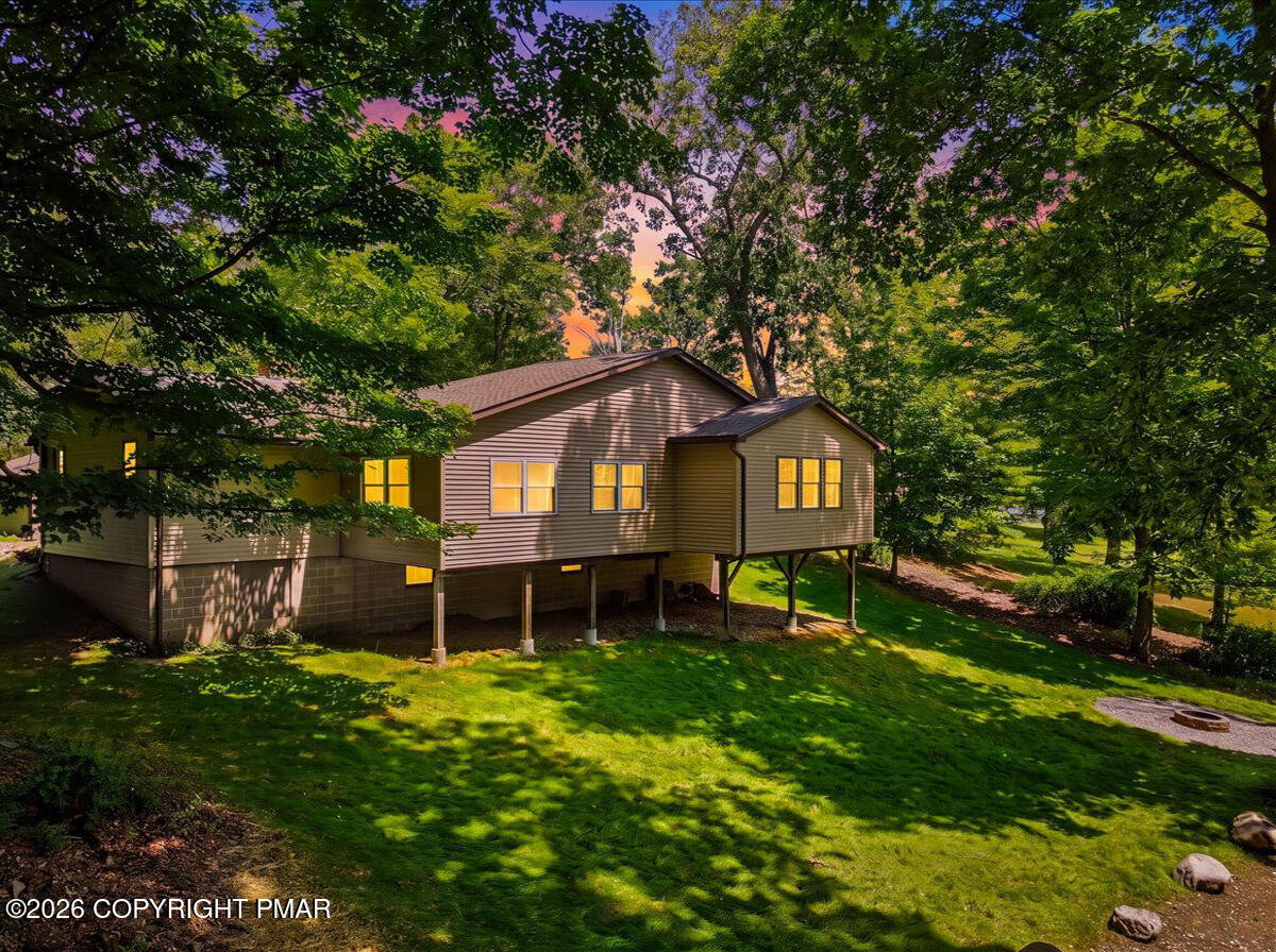 307 Foxglove Road