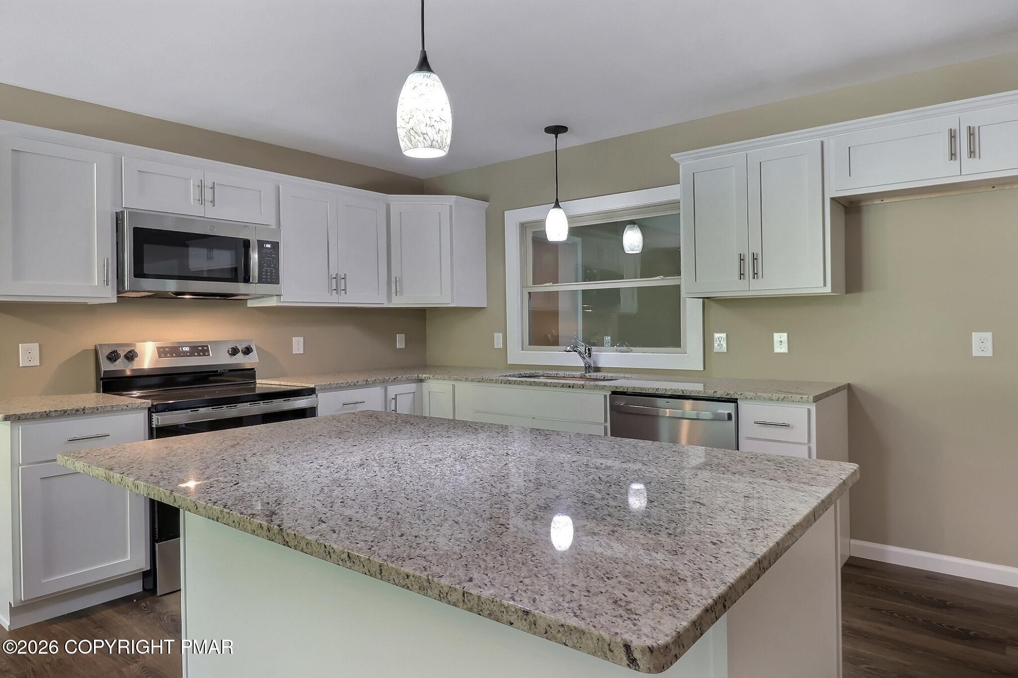 307 Foxglove Road