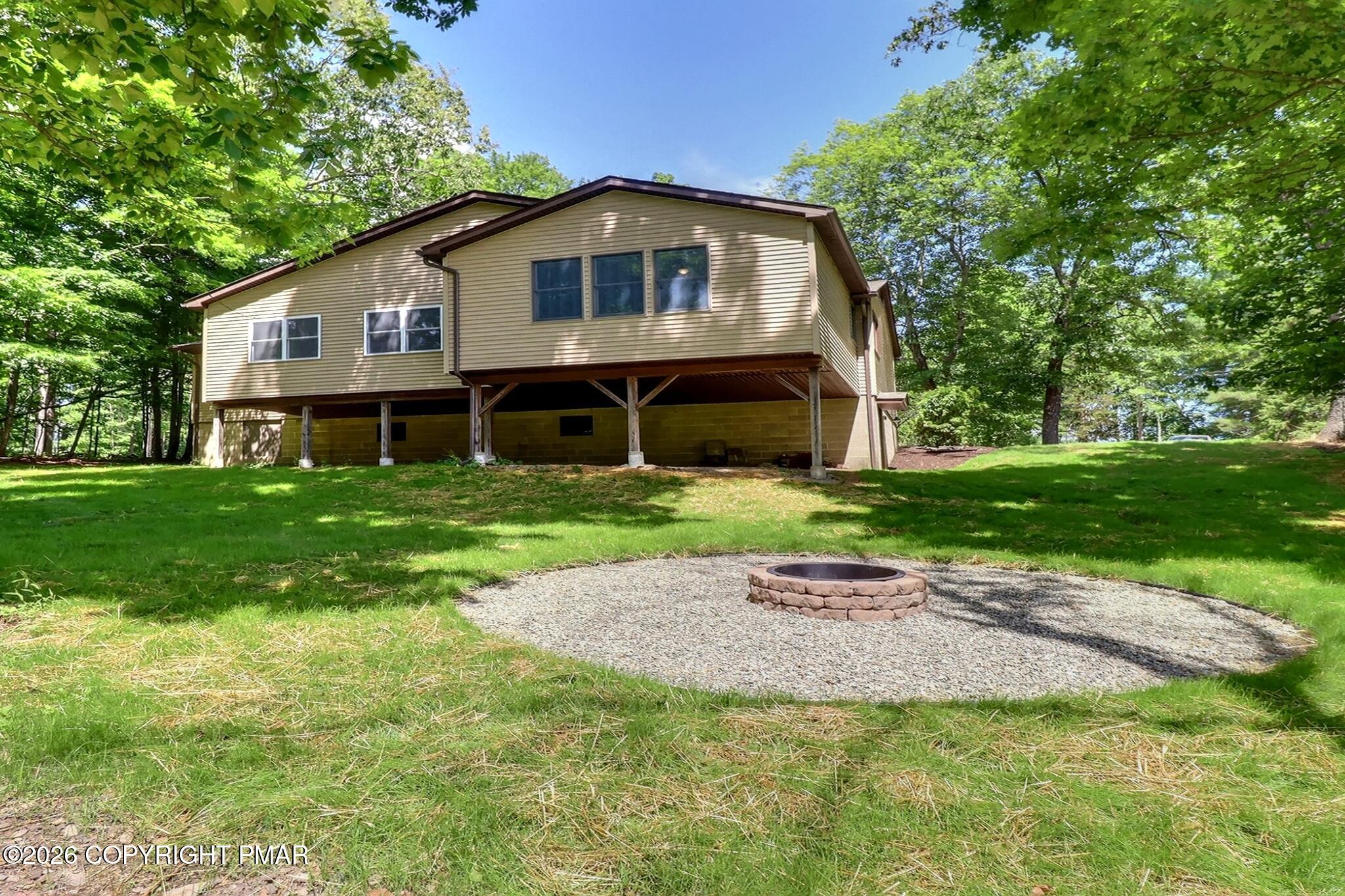 307 Foxglove Road
