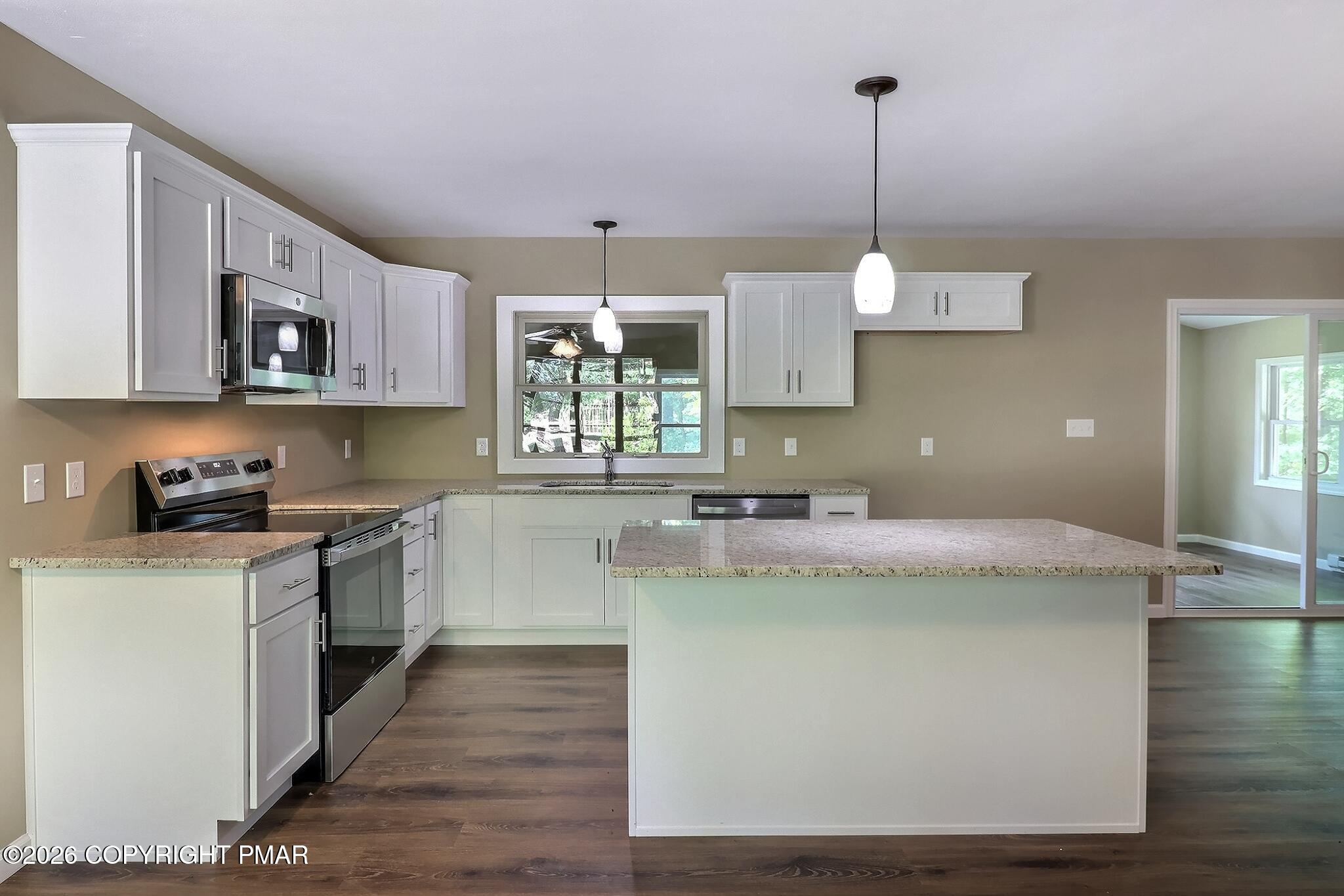 307 Foxglove Road
