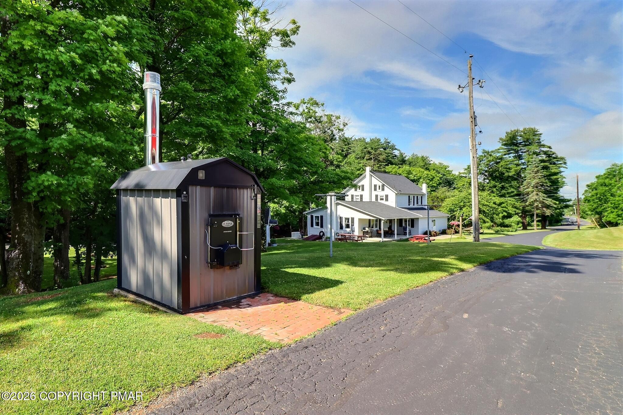 5185 Rolling Hills Road