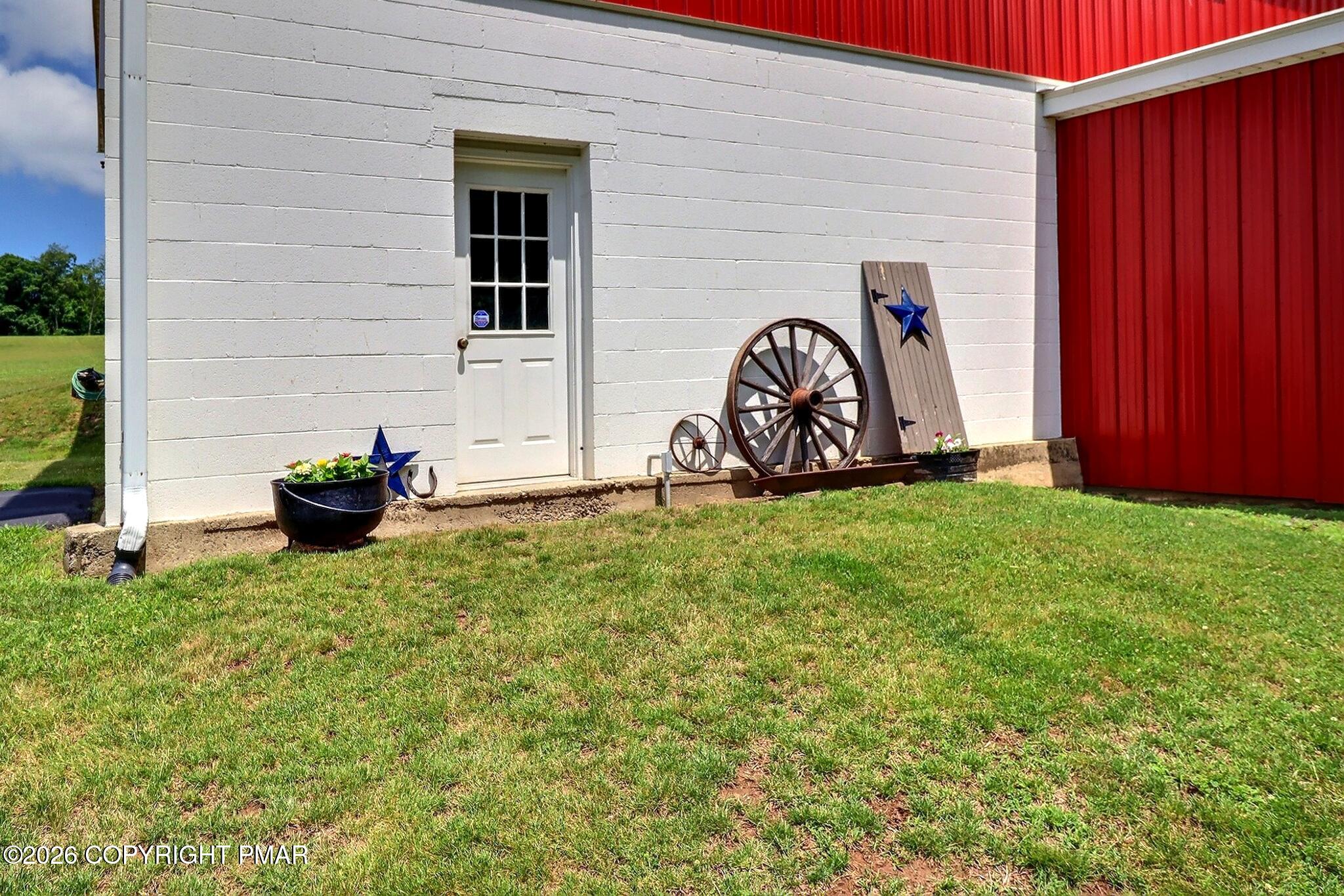 5185 Rolling Hills Road