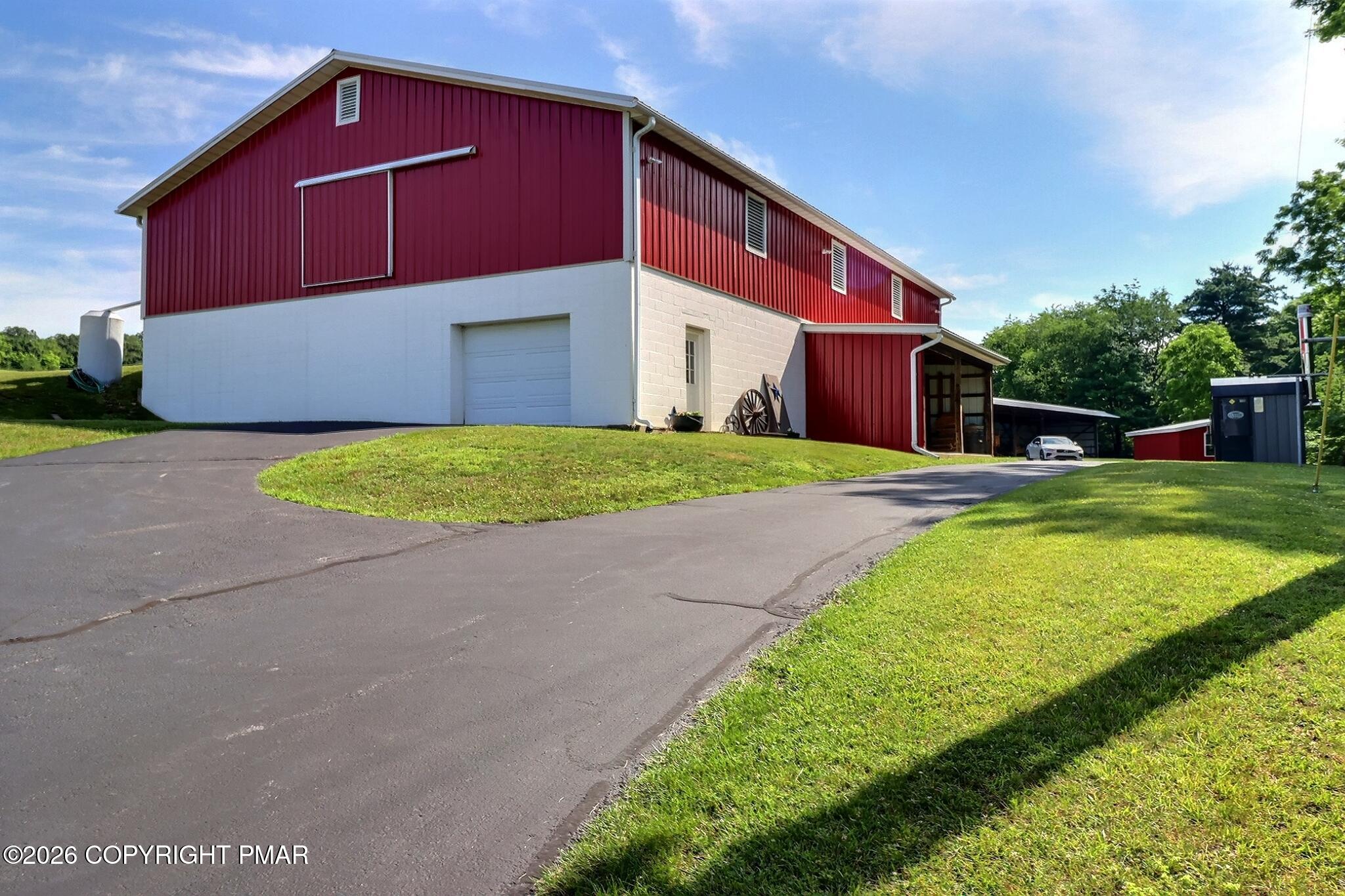 5185 Rolling Hills Road