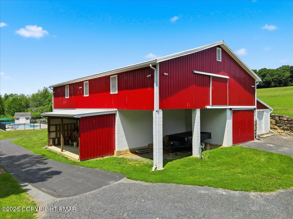 5185 Rolling Hills Road
