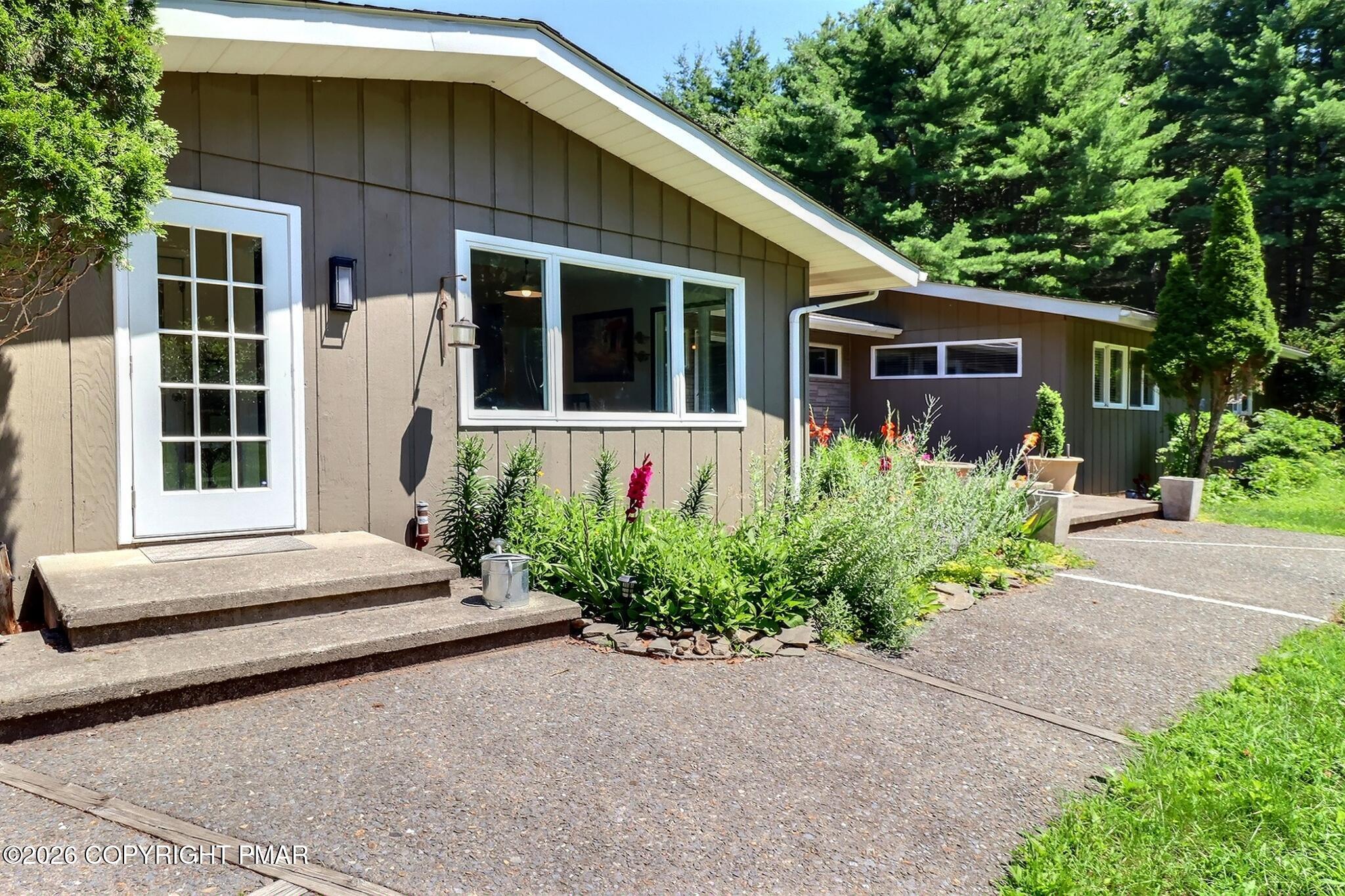 787 Polk Valley Road