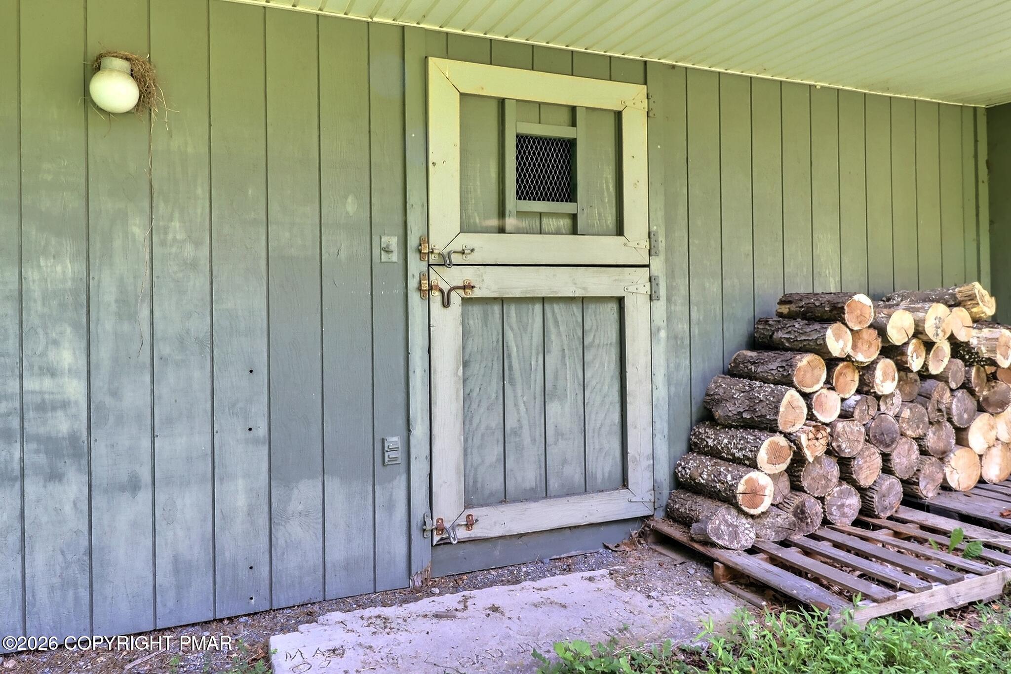 787 Polk Valley Road