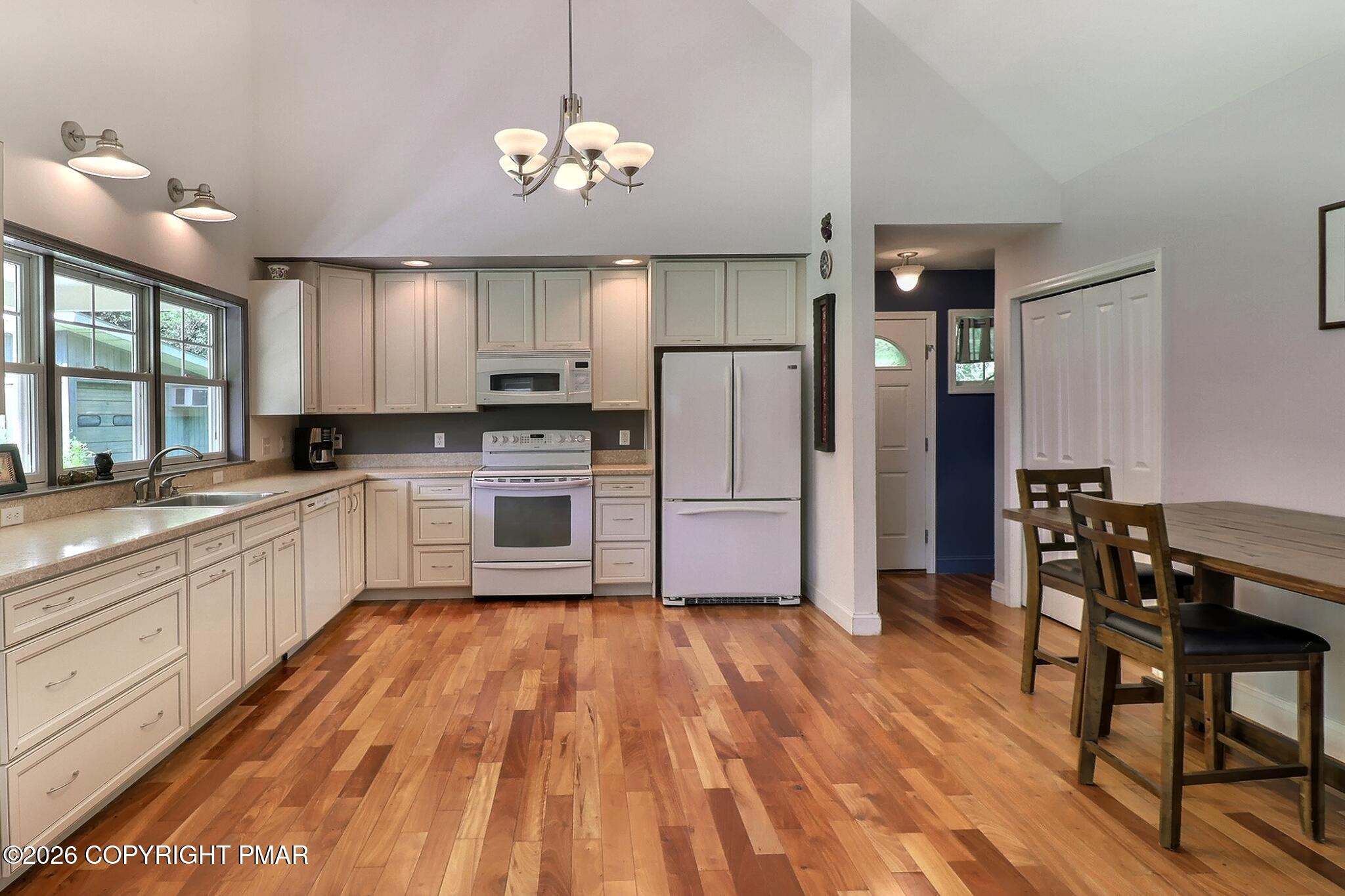 787 Polk Valley Road