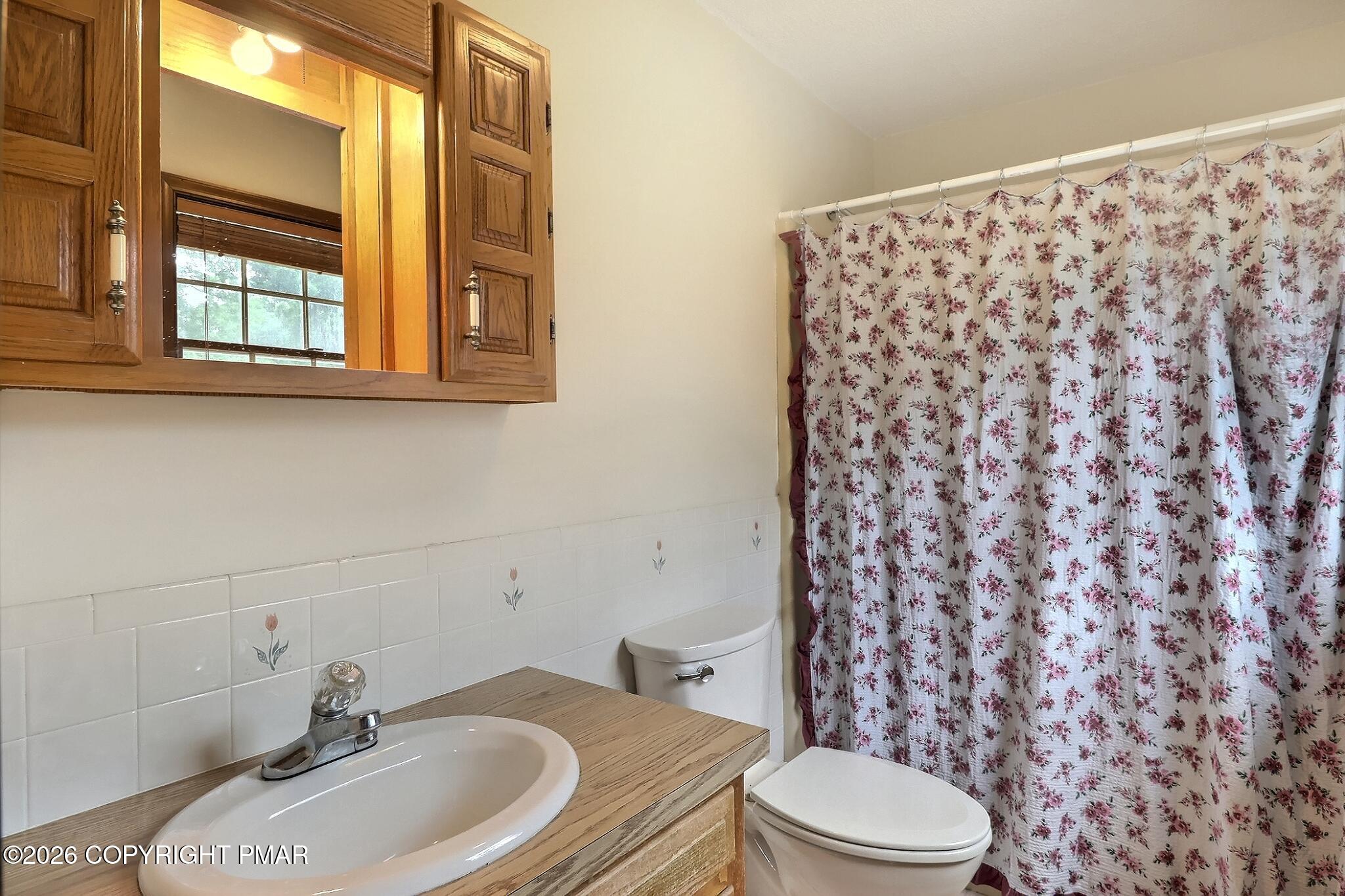 406 Broad Leaf Lane