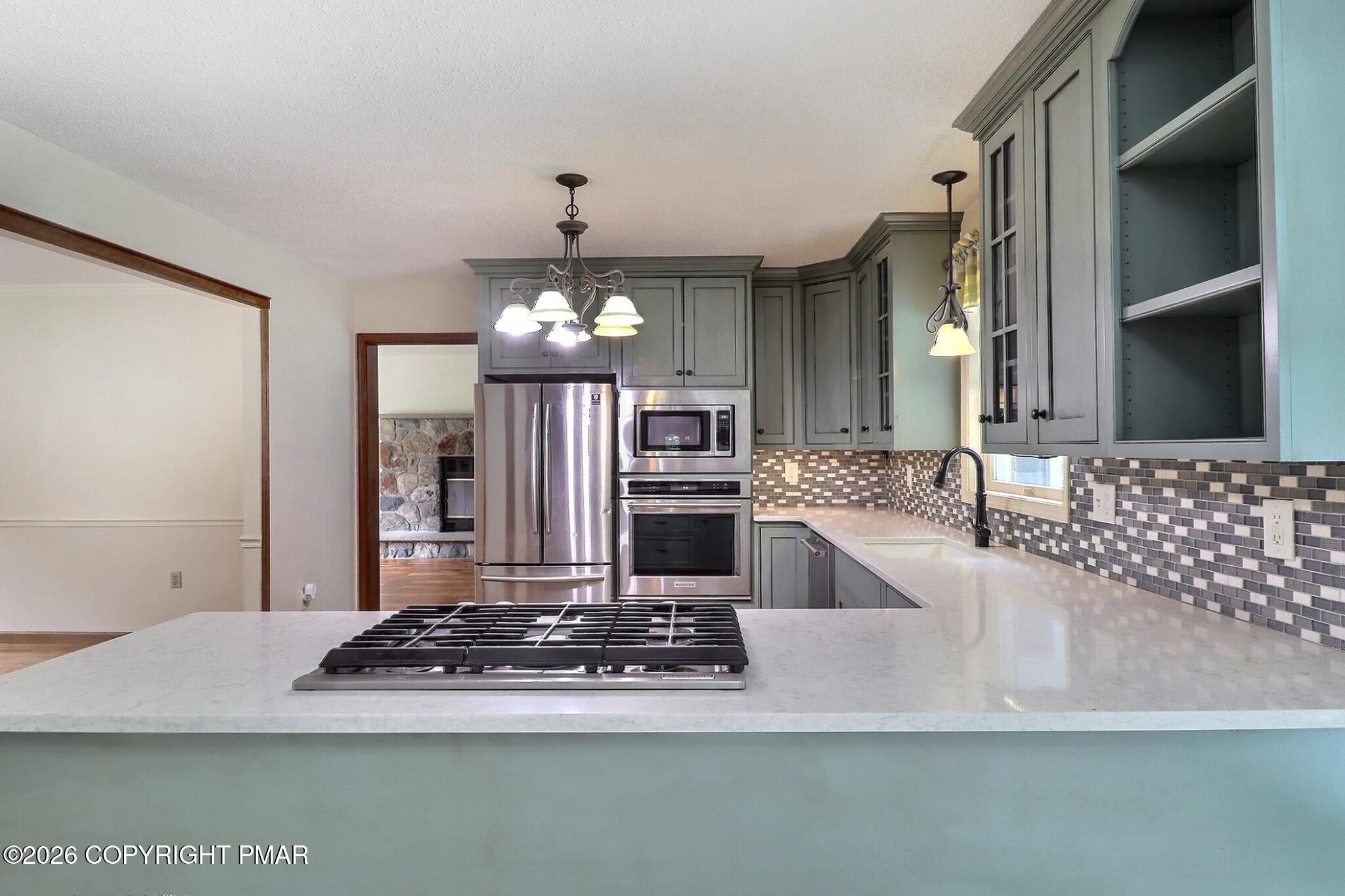 406 Broad Leaf Lane