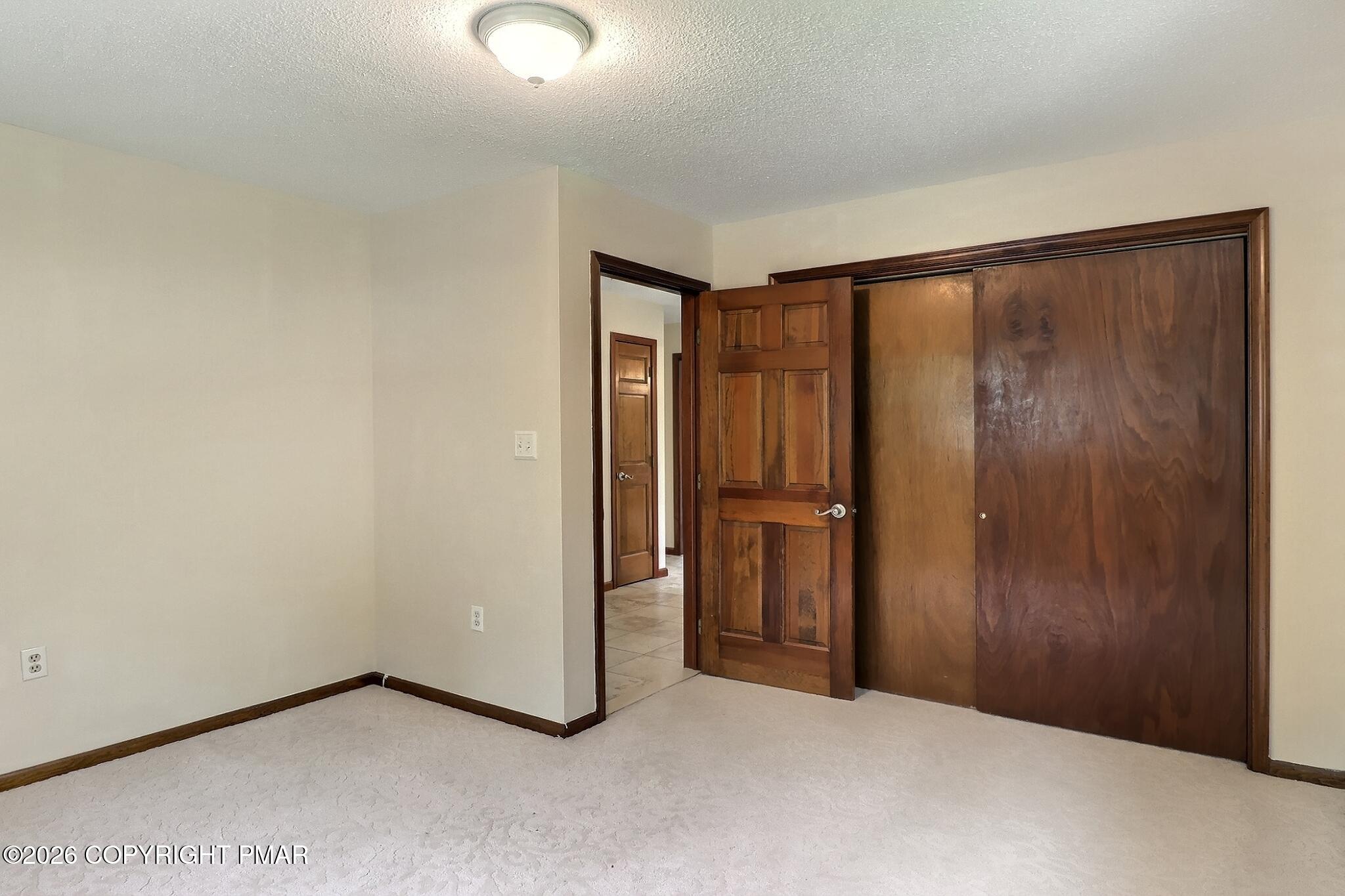 406 Broad Leaf Lane