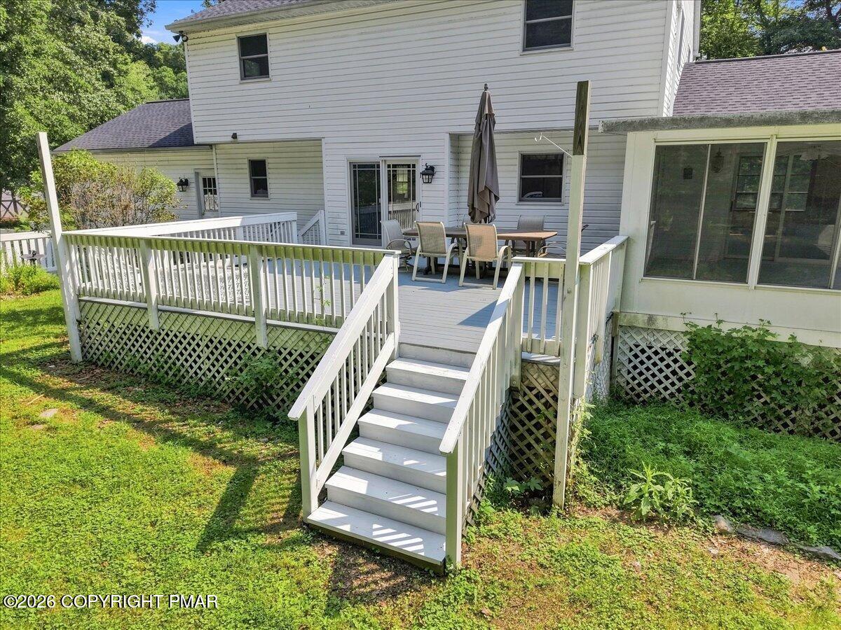 406 Broad Leaf Lane