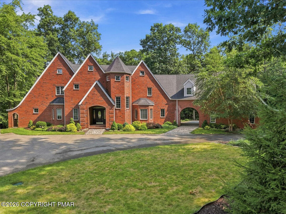 213 Escoll Drive