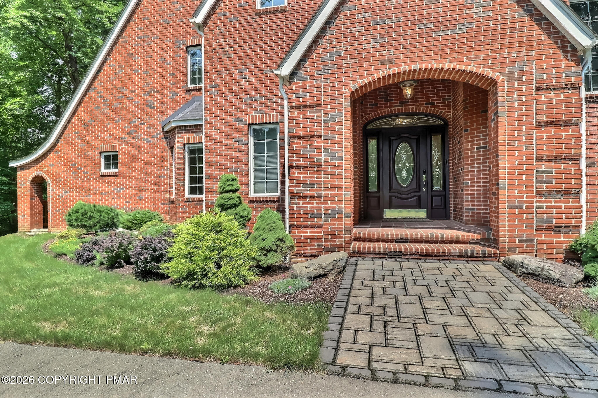213 Escoll Drive
