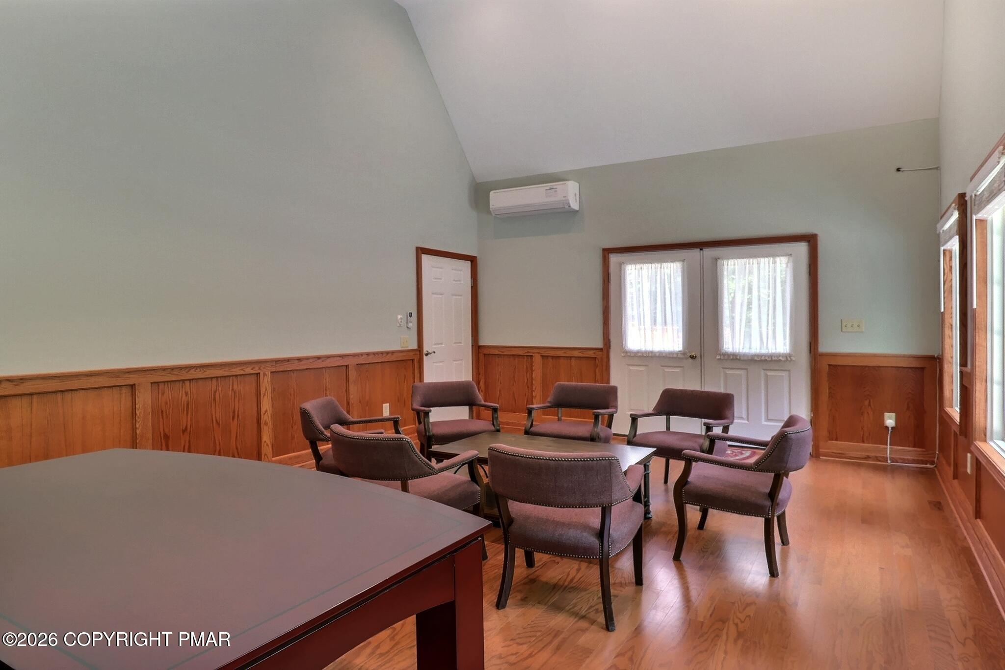 213 Escoll Drive