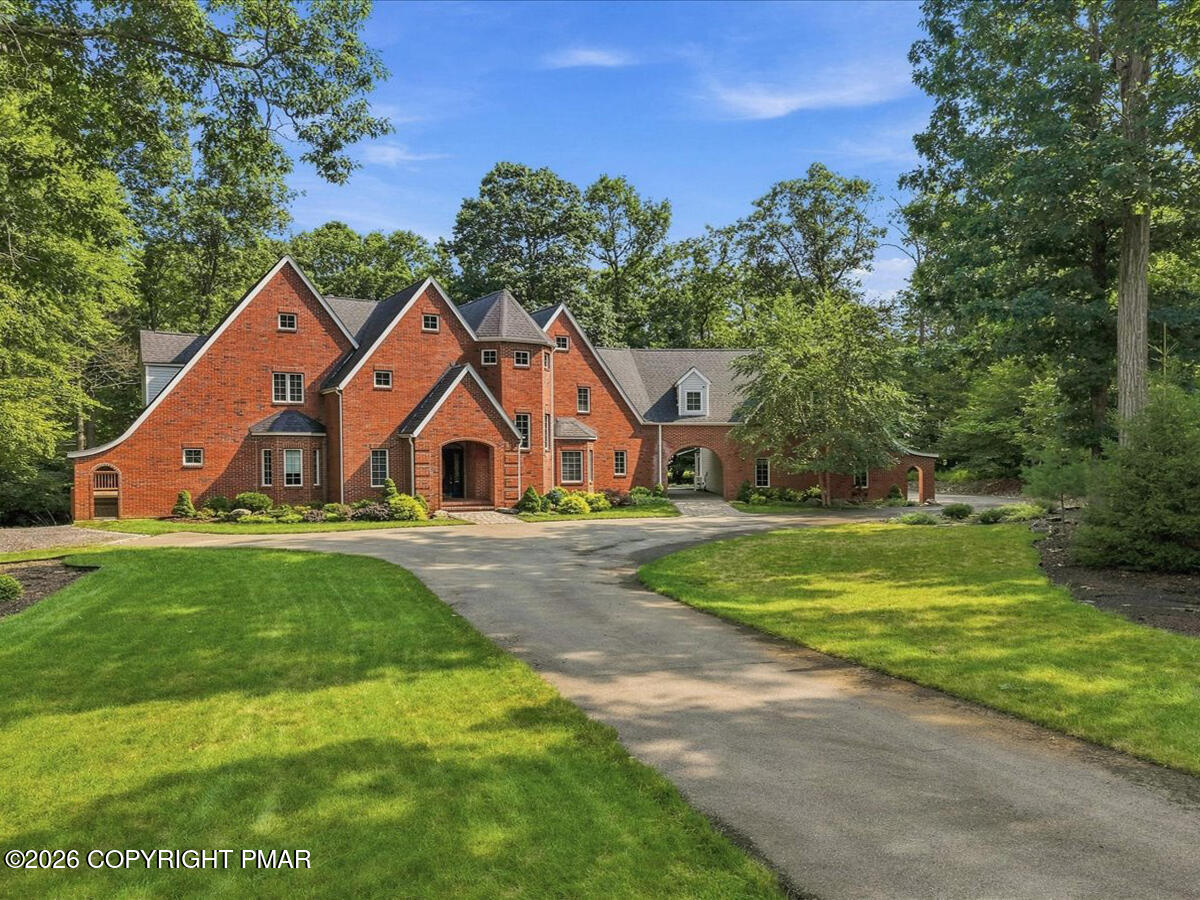 213 Escoll Drive