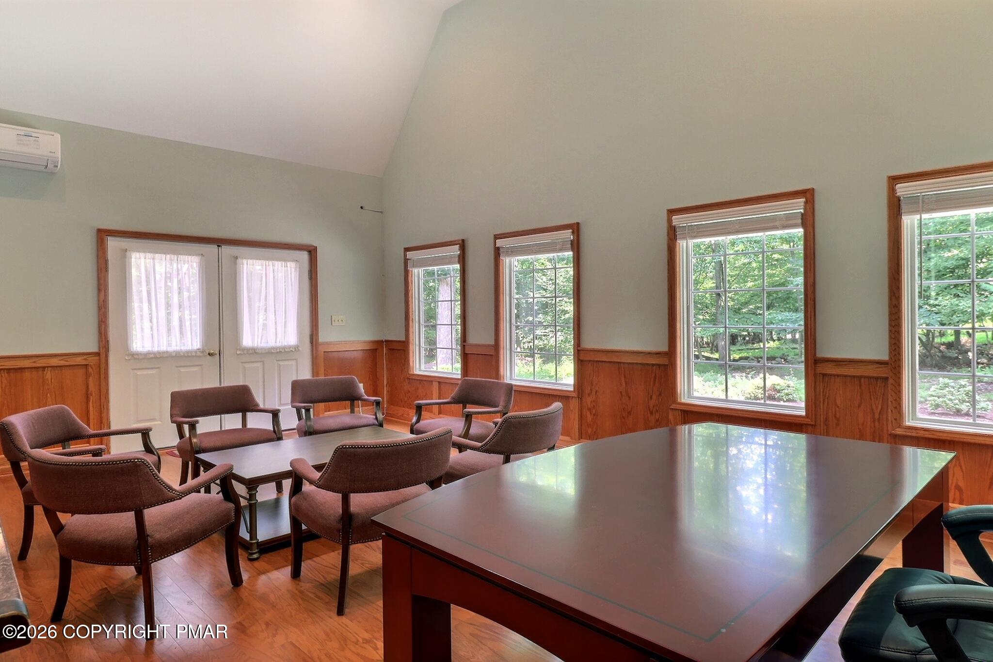 213 Escoll Drive