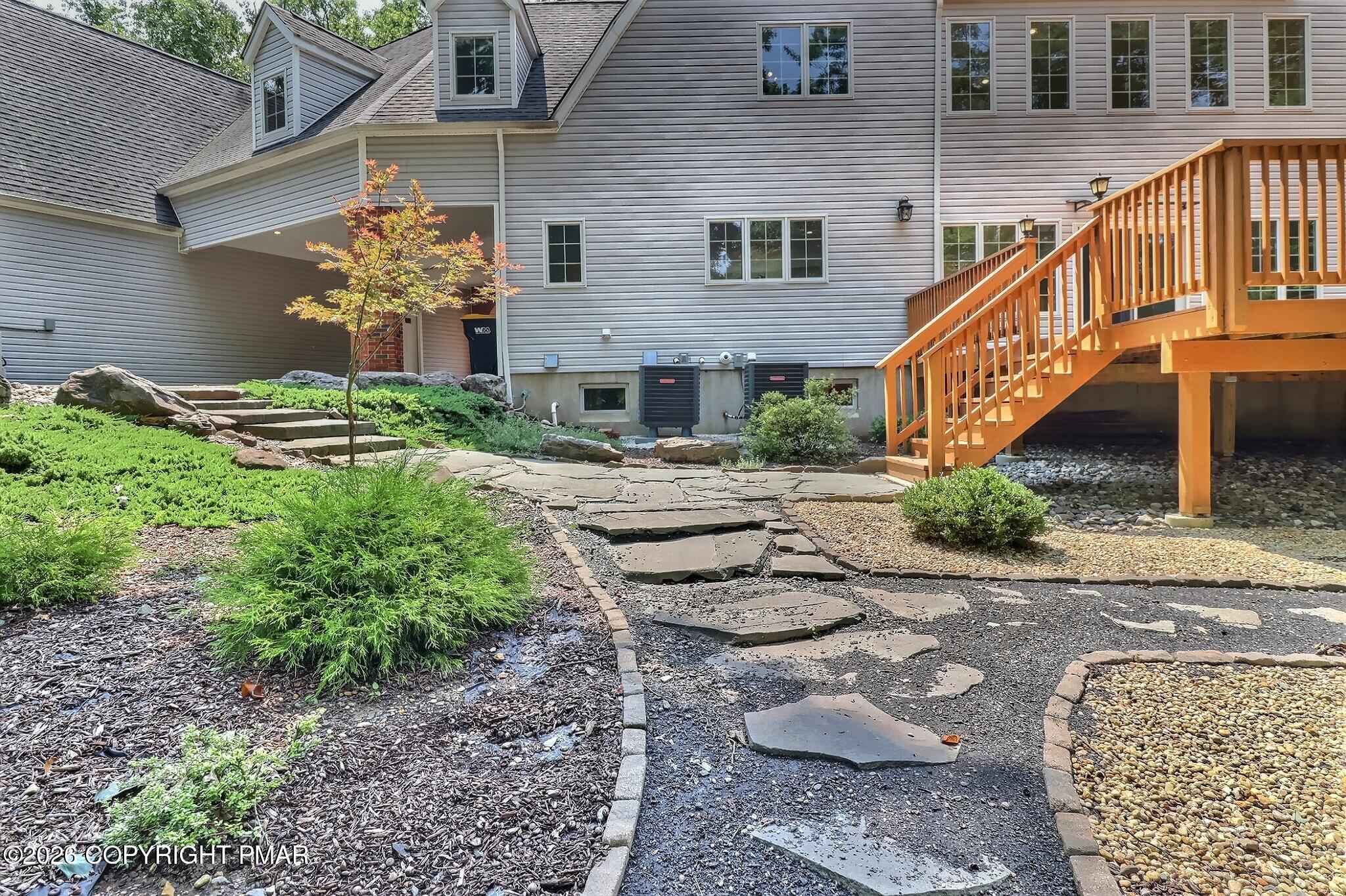 213 Escoll Drive