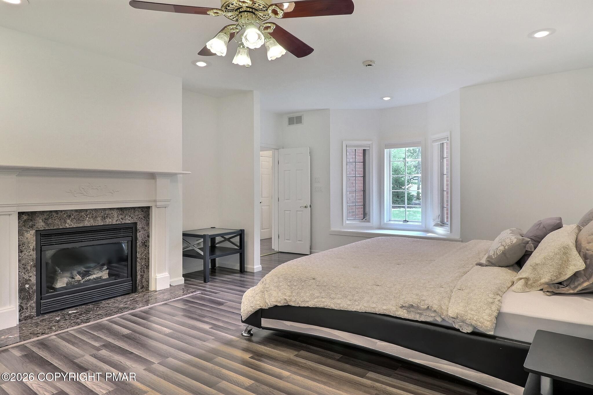 213 Escoll Drive