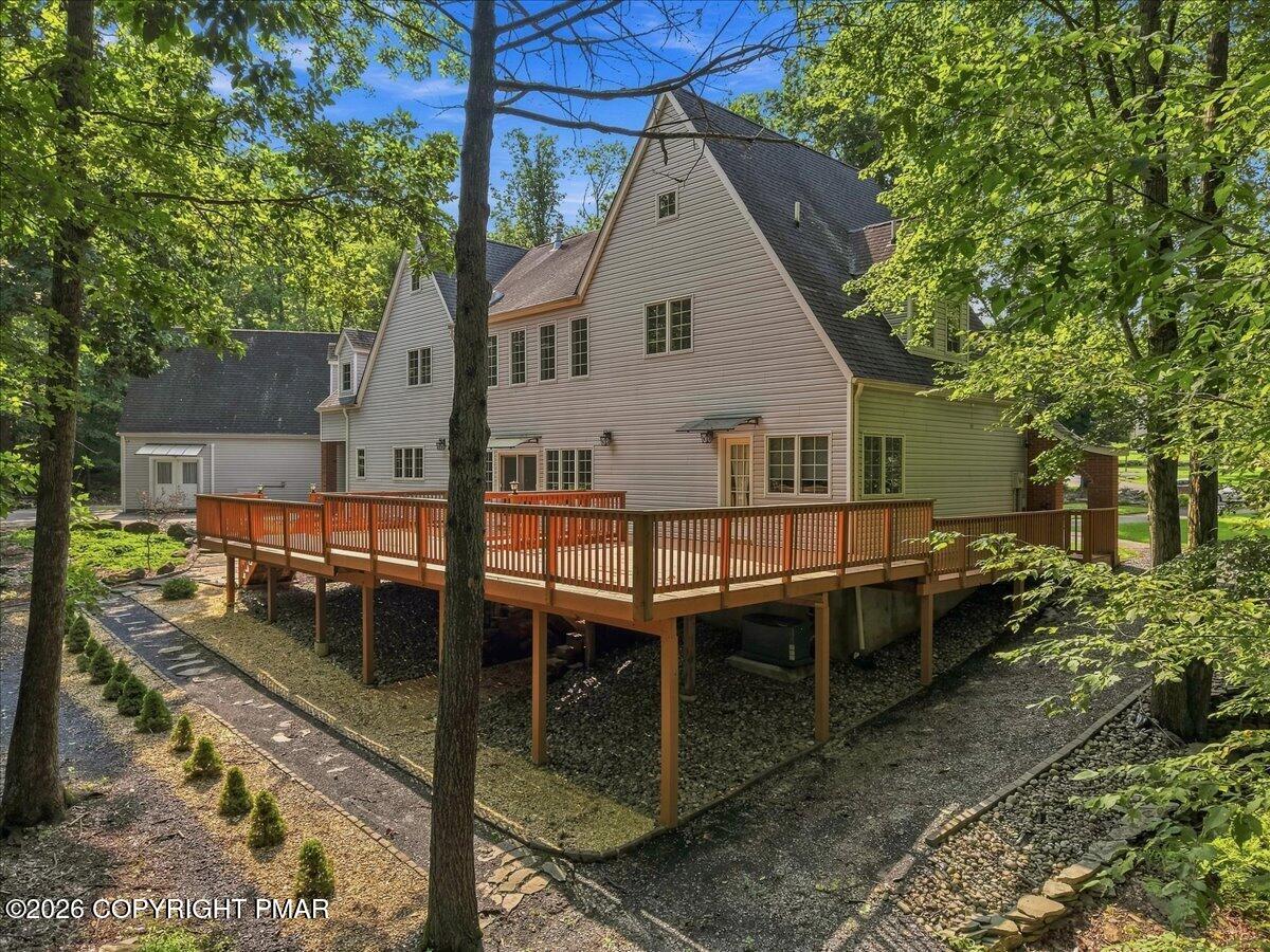 213 Escoll Drive