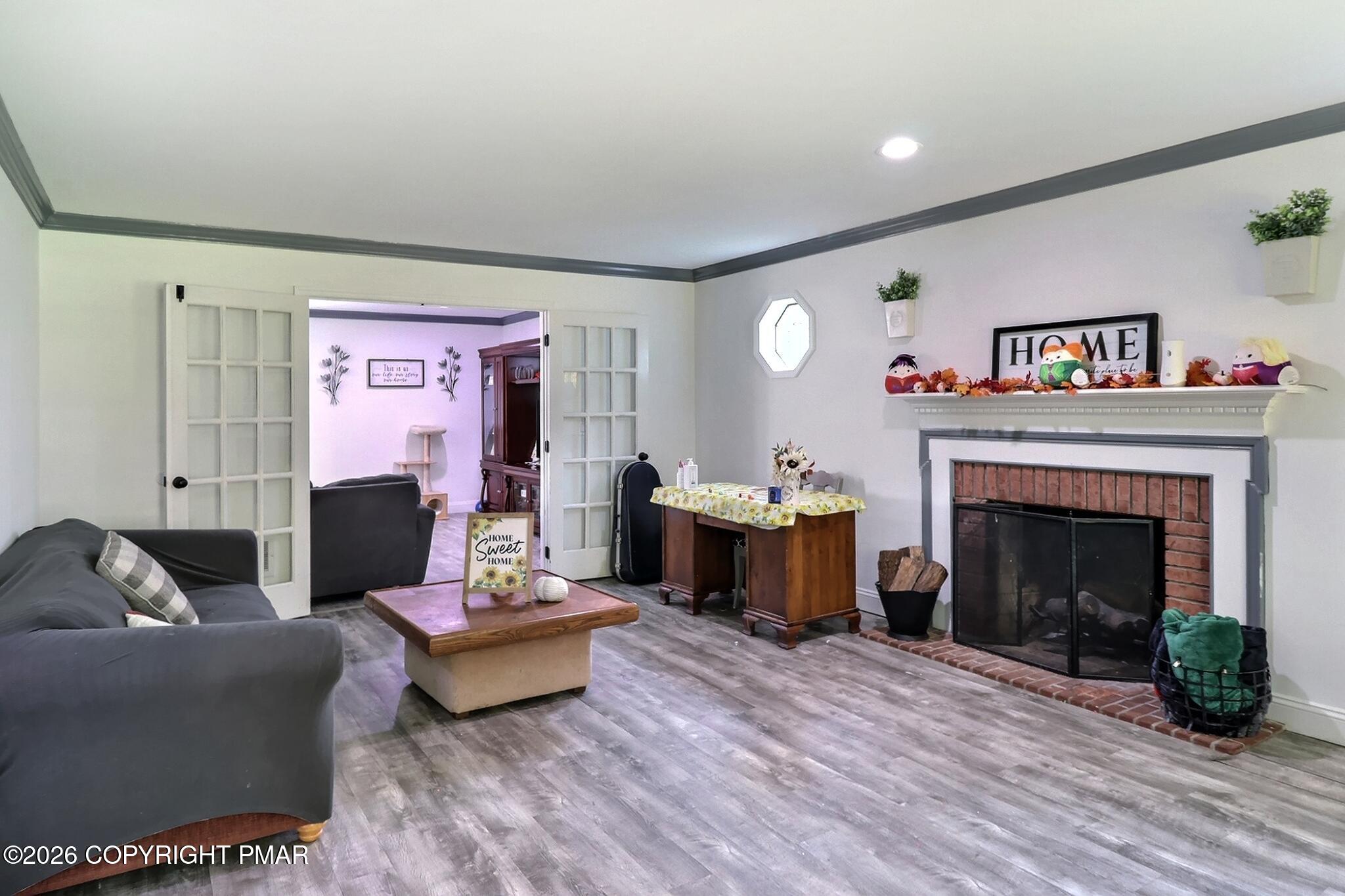 1526 Slope Road