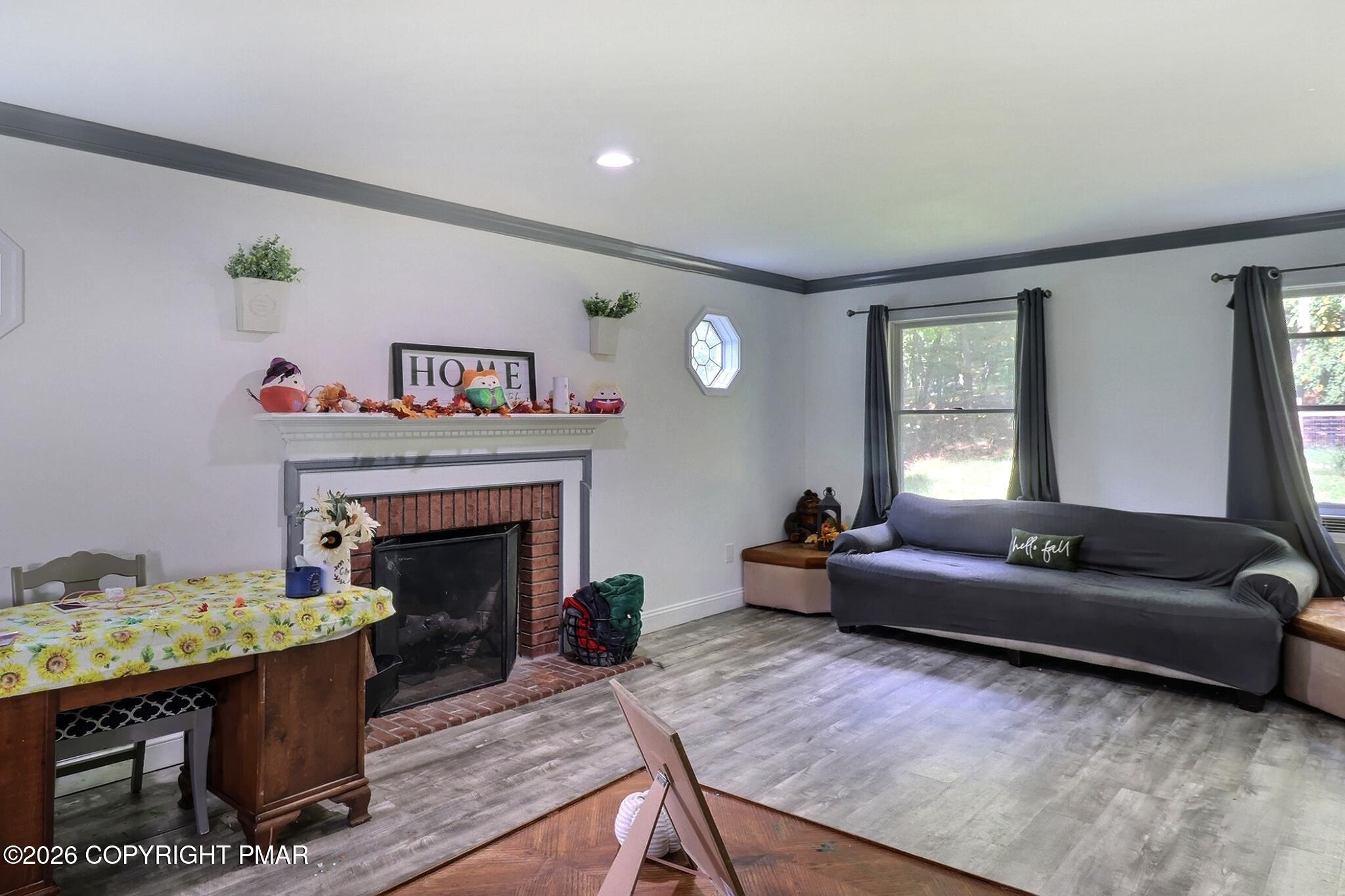 1526 Slope Road